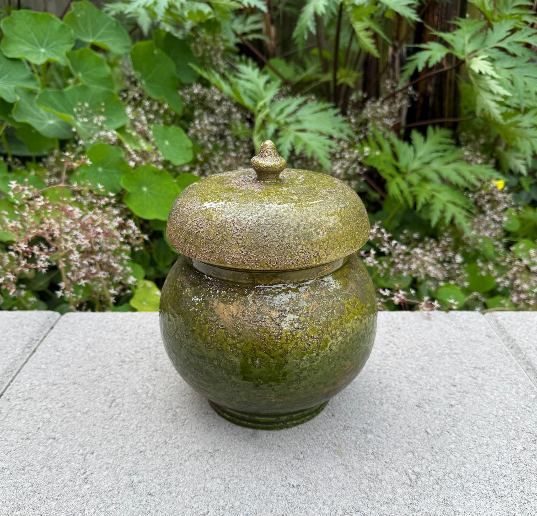 Mid-Century moderno Barattolo per zenzero in ceramica verde e oro Raymor, Italia, C.C. 1955 in vendita