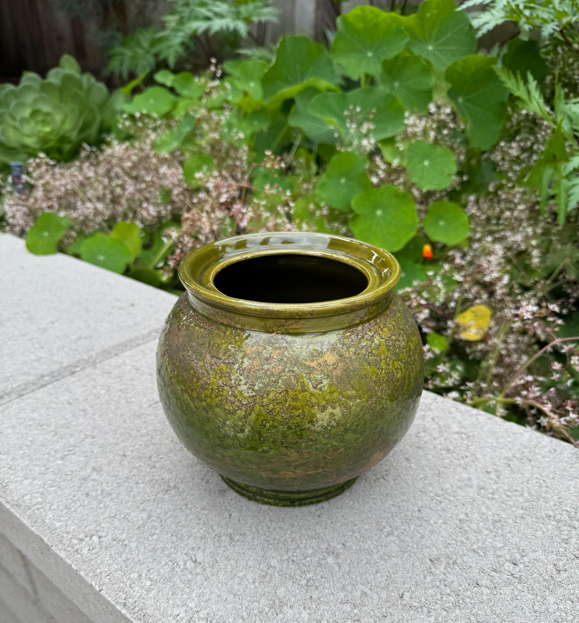Italiano Barattolo per zenzero in ceramica verde e oro Raymor, Italia, C.C. 1955 in vendita