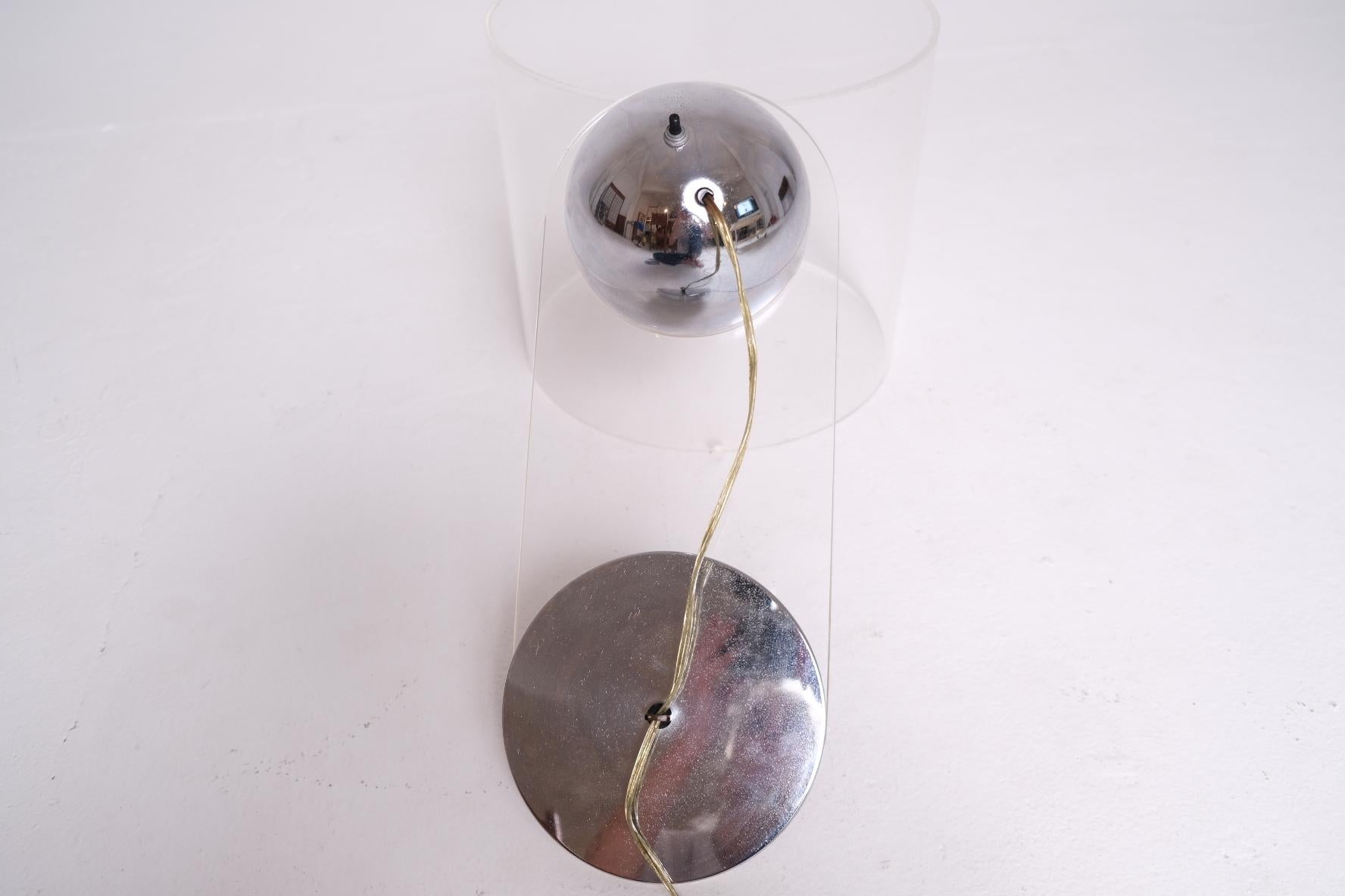 Raymor No. 7 Chrome and Lucite Counterweight Piano Lamp, 1960s For Sale 4
