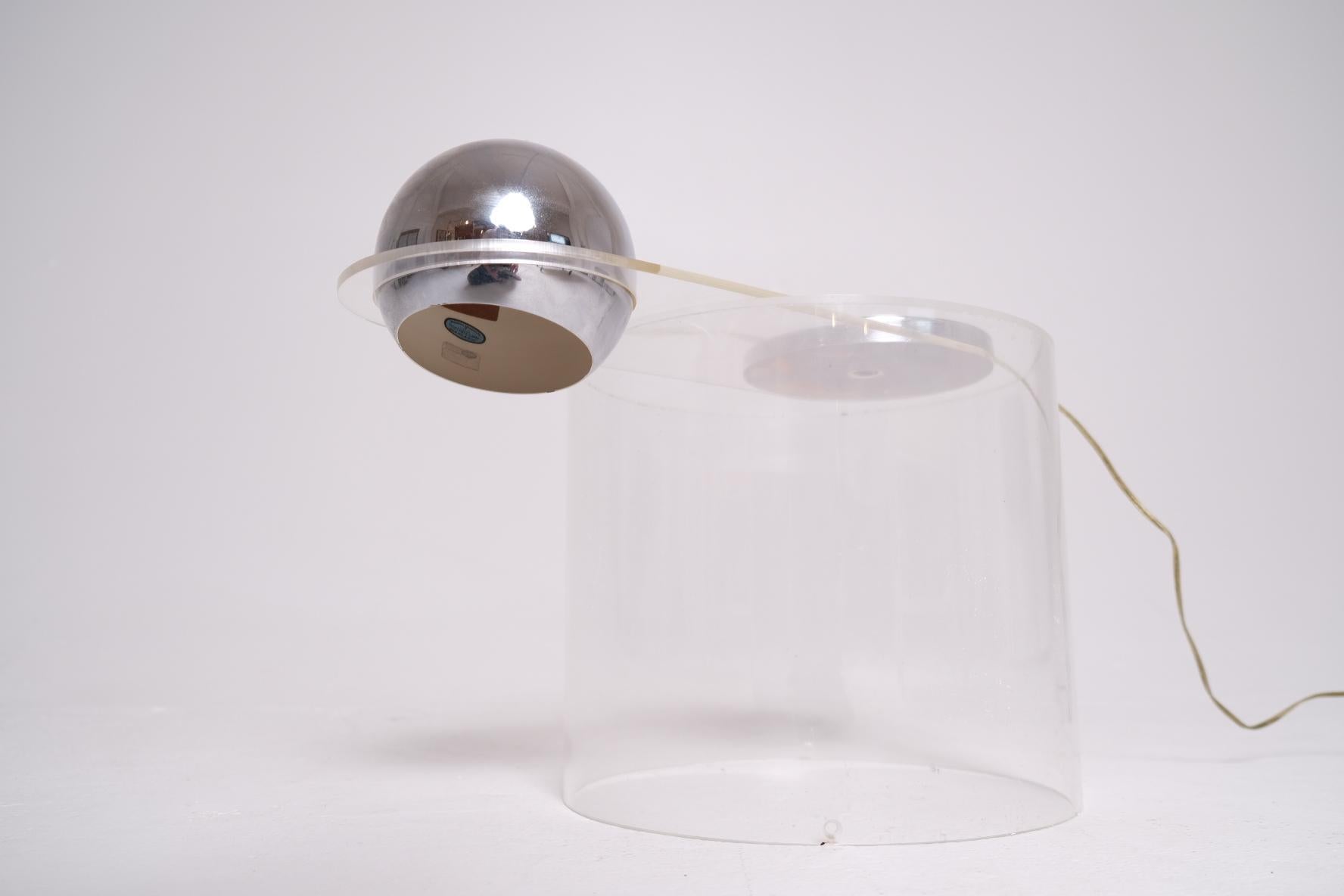 American Raymor No. 7 Chrome and Lucite Counterweight Piano Lamp, 1960s For Sale