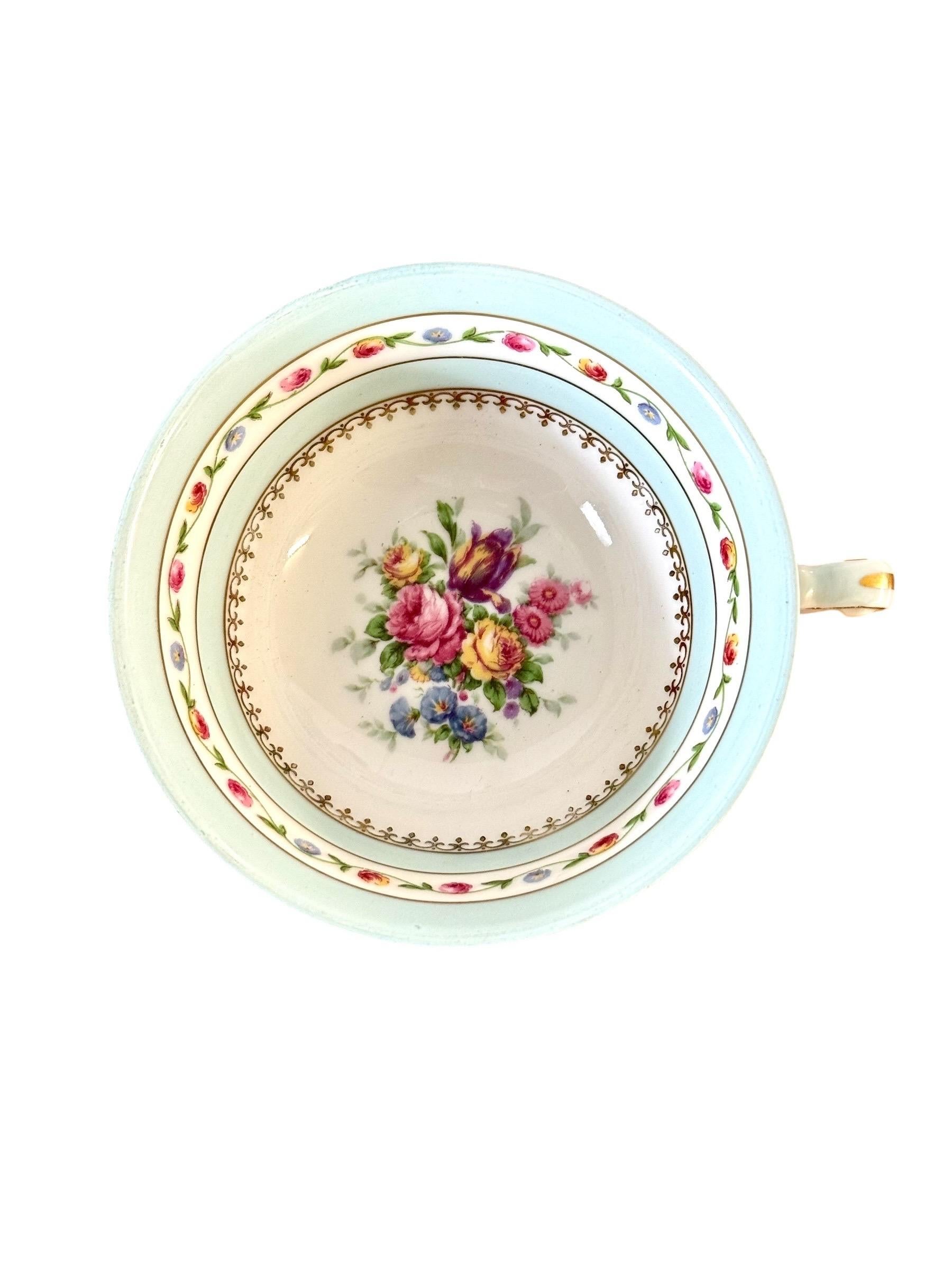 Raynaud Limoges 23-teiliges Porzellan Tee- und Kaffeeservice mit Goldverzierung im Angebot 1