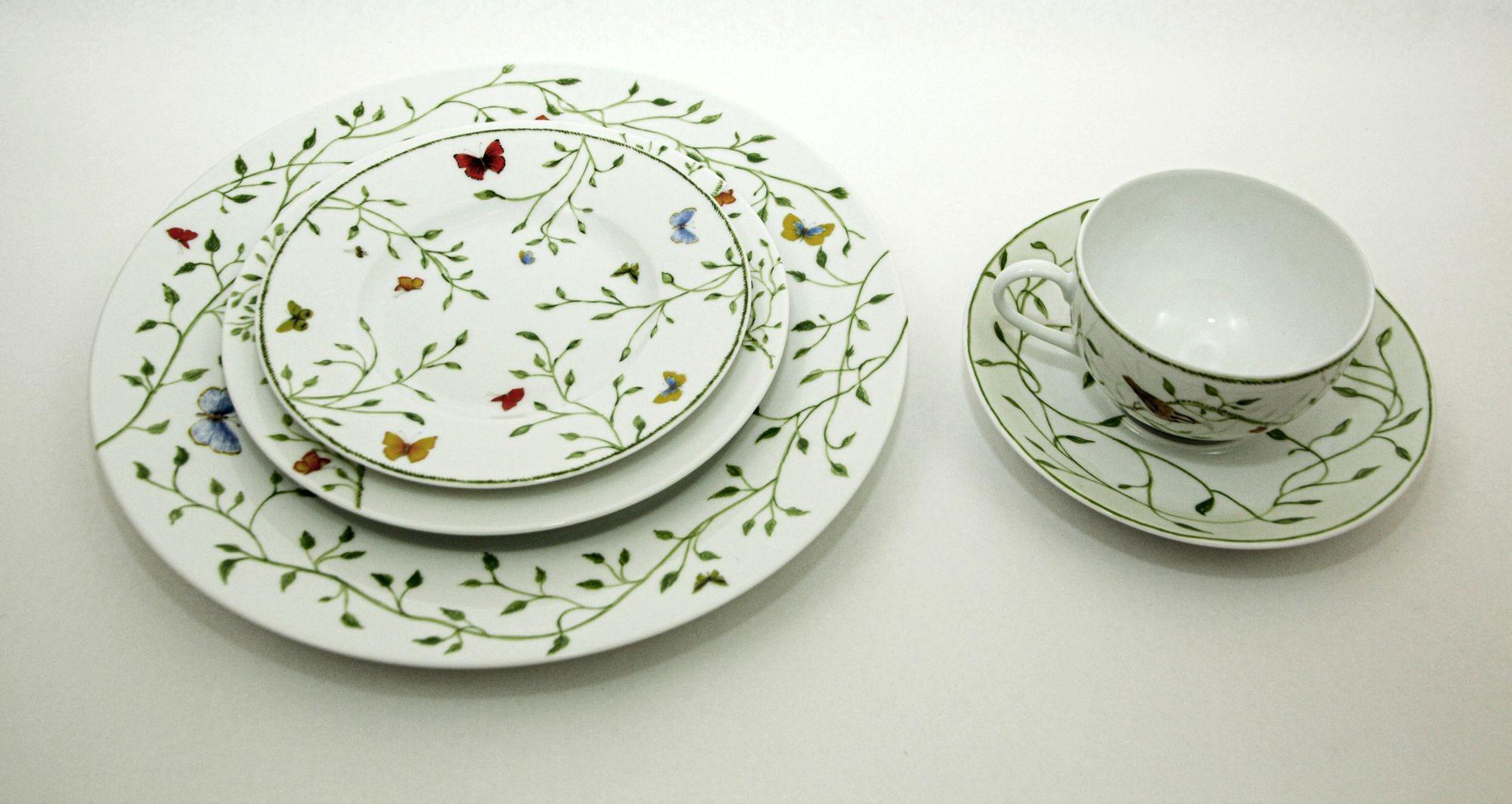 Juego de porcelana Raynaud Limoges Francia Histoire Naturelle Diseño de Pamela Baldwin Francés en venta