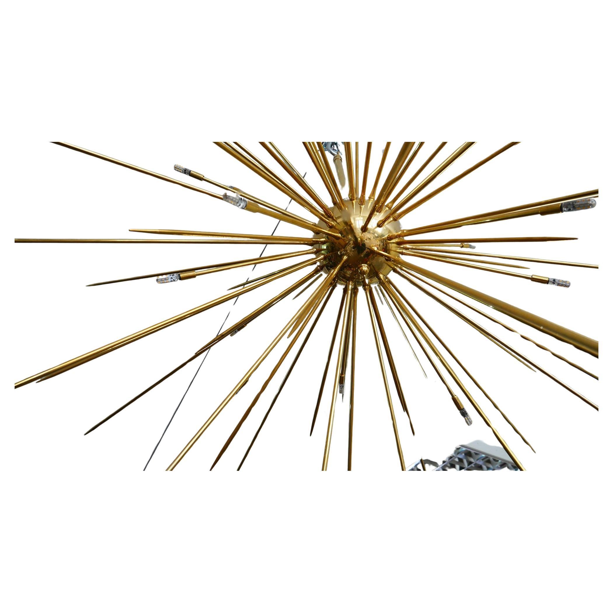 Rays -large Spoutnik chandelier, solid brass, 120cm (48inch) In New Condition For Sale In REDA, 22