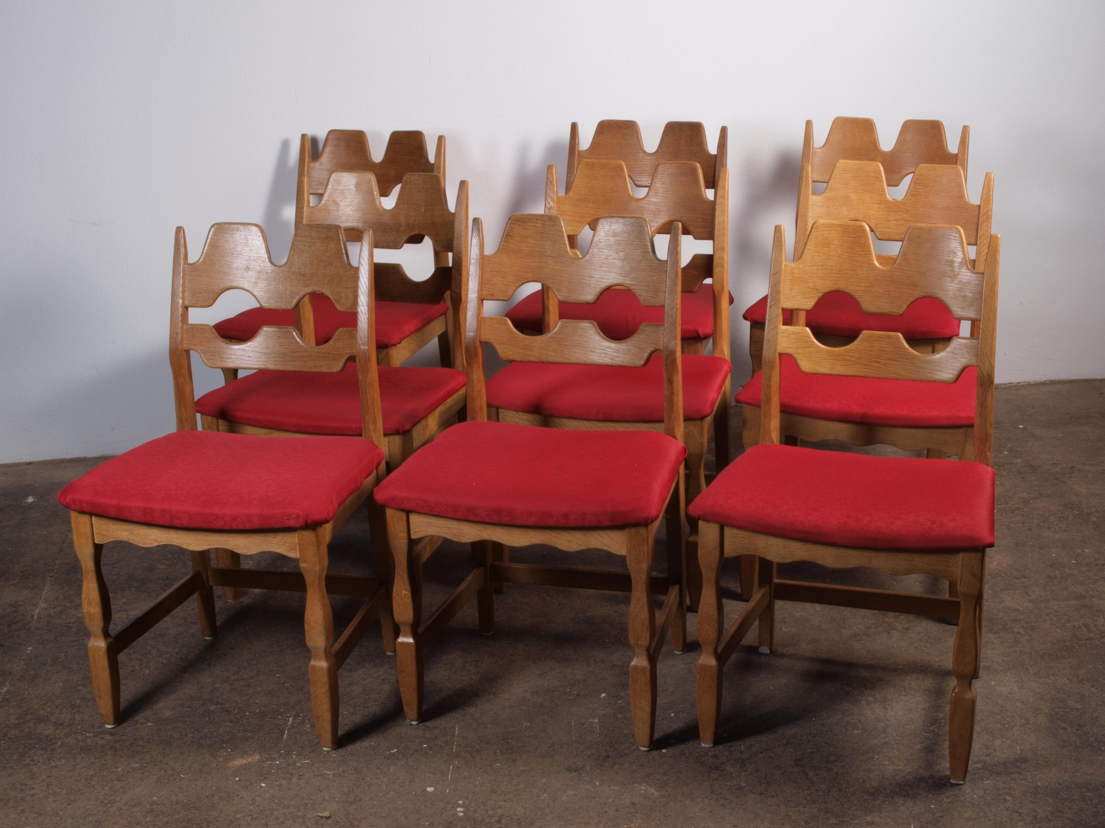 Henning Kjærnulf's striking dining chairs, crafted from oak and showcase a captivating blend of Baroque and Mid-Century Modern influences. Known as the Razorblade model, these classic chairs were produced by Nyrup Møbelfabrik during the 1960s-1970s.
