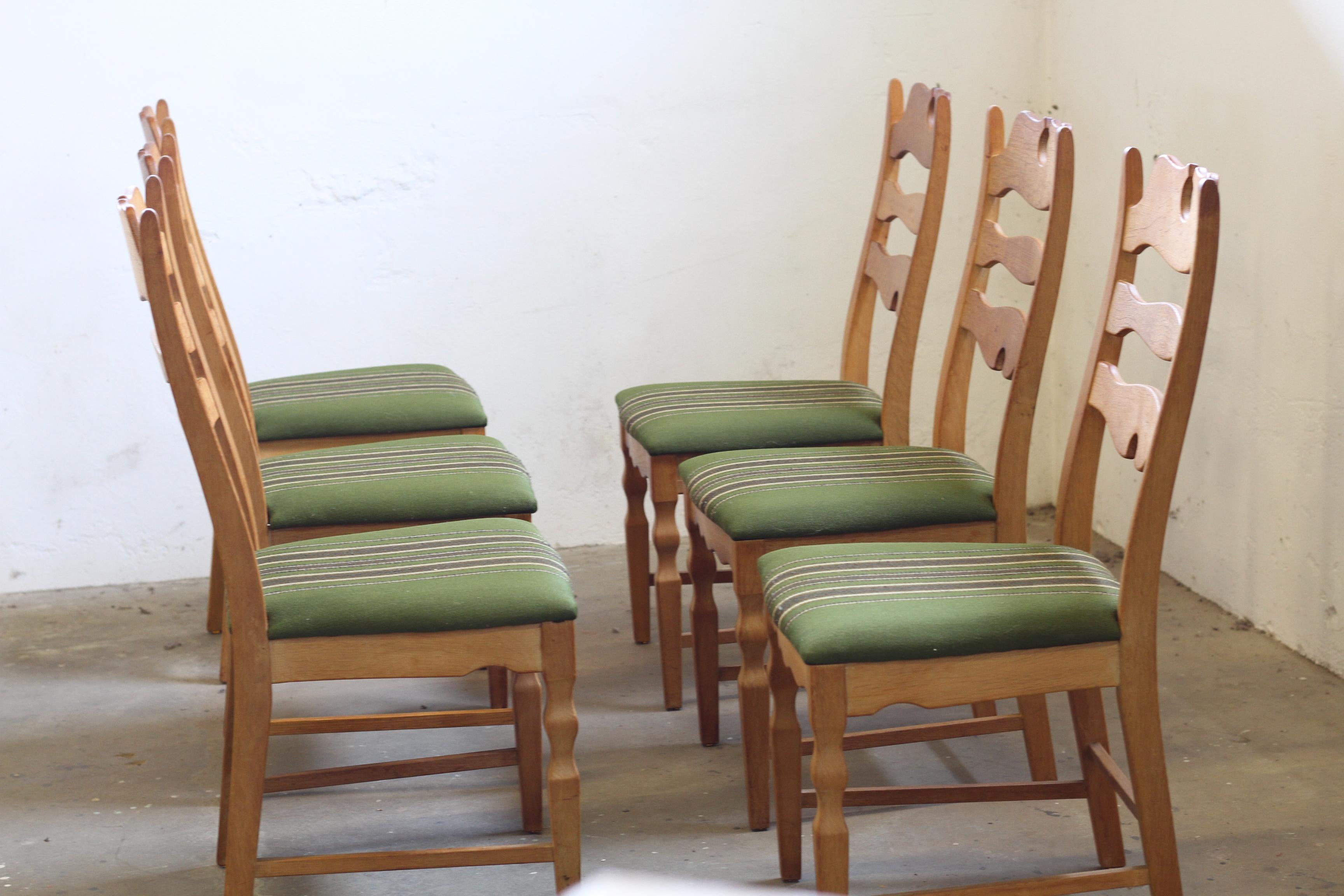 Razorblade Highback Chairs in Rich Patina Oak by Henning Kjærnulf, 1960s For Sale 2