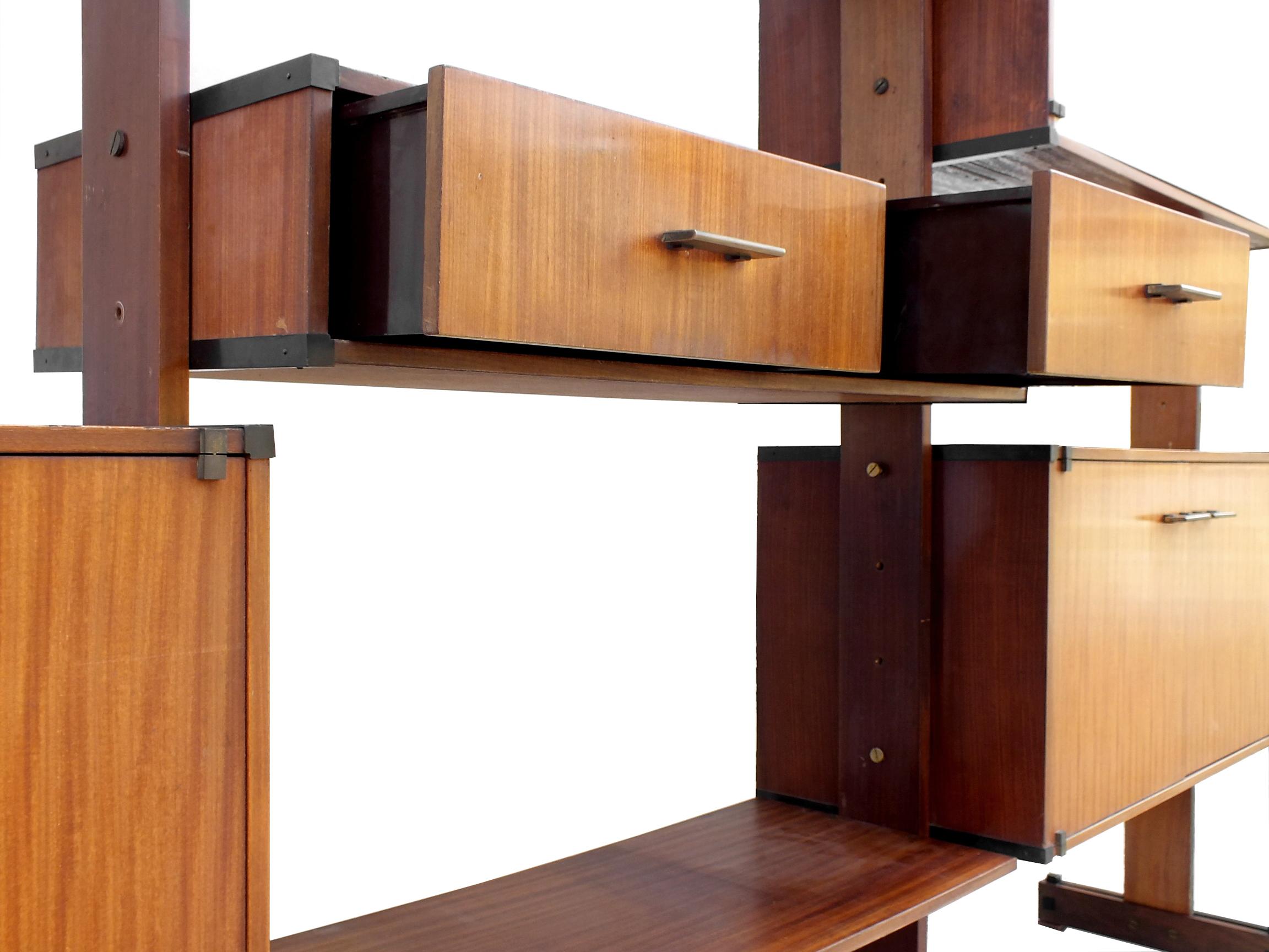 RB Italy production years '50 refined bookcase design teak For Sale 3