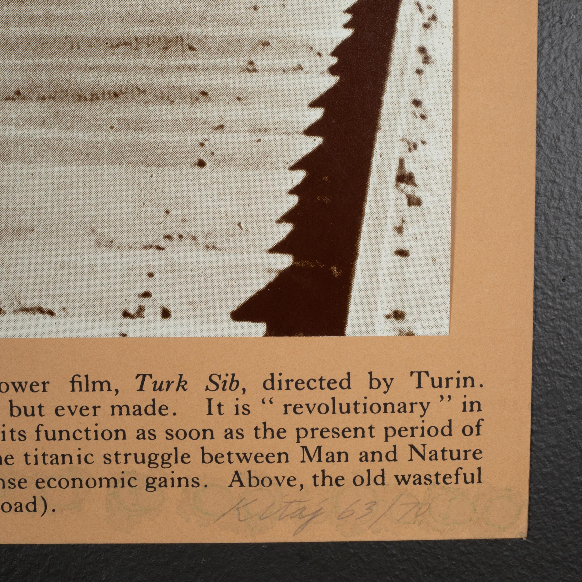 CIRCA 
I. A. B. Kitaj, Turk Sib: Il film più importante mai realizzato, Screenprint
Edizione di 70
Firmato e numerato 63/70 a matita in basso a destra.
Senza cornice. 

    CREATORE R.B. Kitaj, Regno Unito. 
    DATA DI FABBRICAZIONE 1972 circa.
   