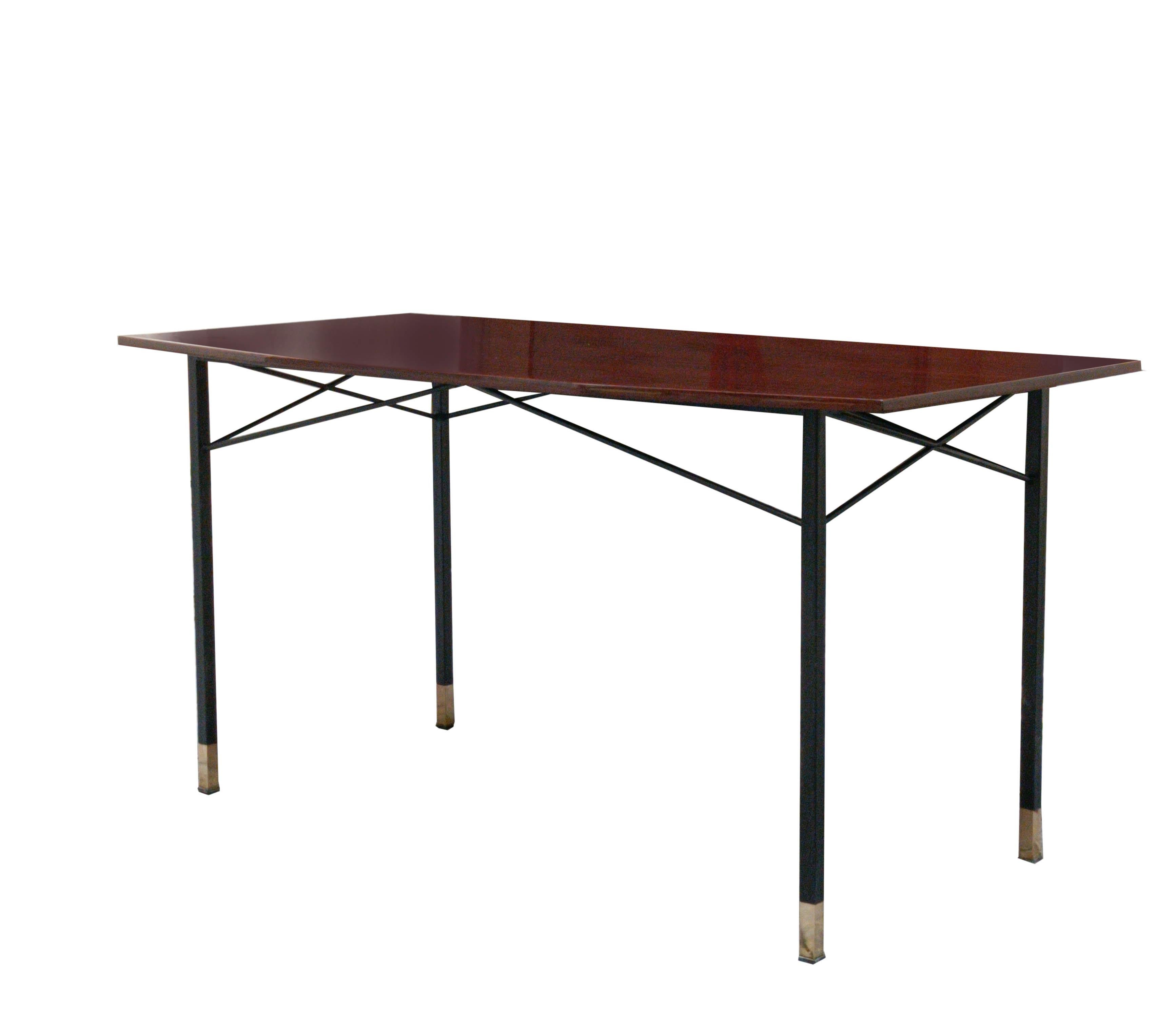 Set di tavolo da pranzo e 6 sedie da collezione modello 