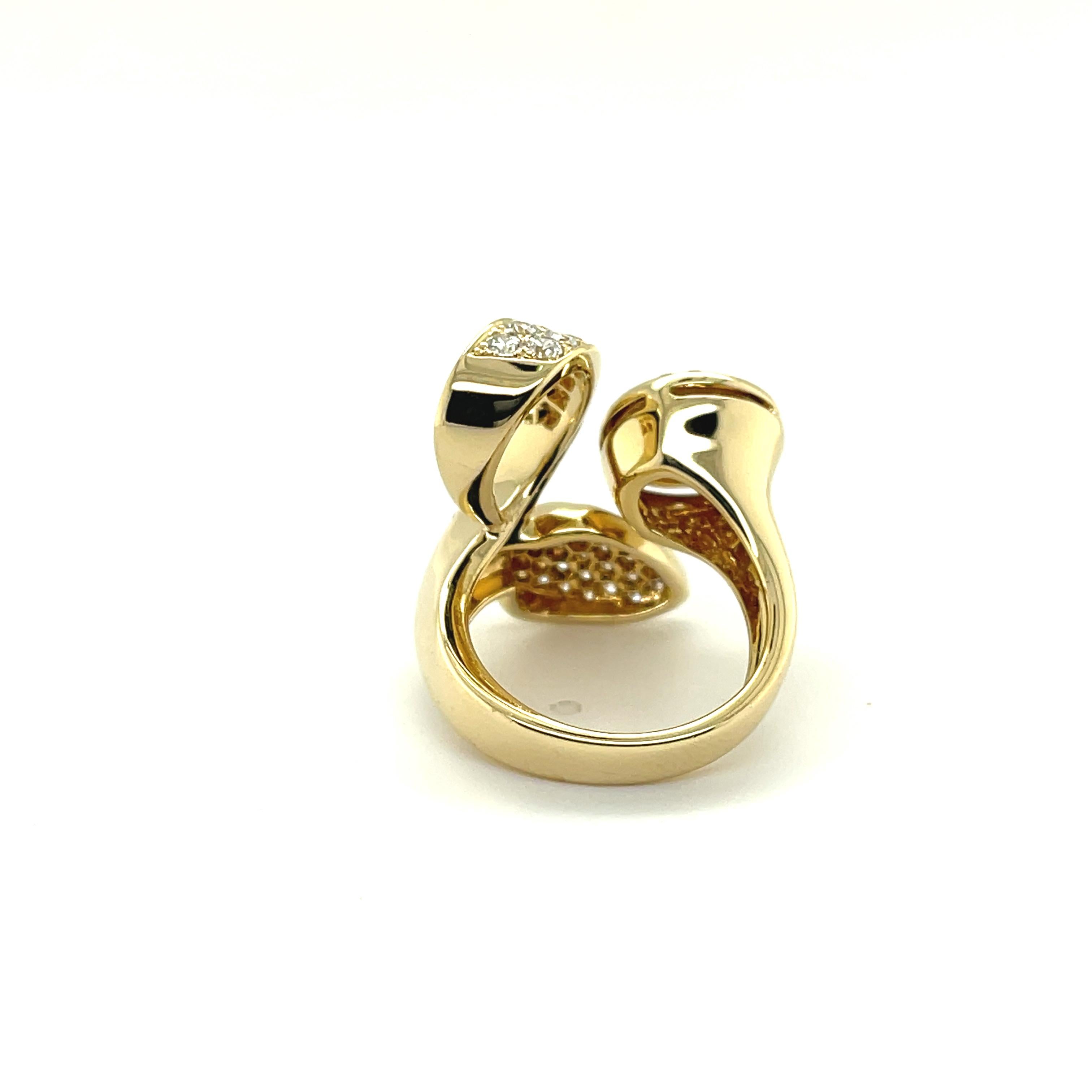 RC003 - 18K Yellow Gold Fancy Shapes Ring with Round Brilliant Diamonds For Sale 9