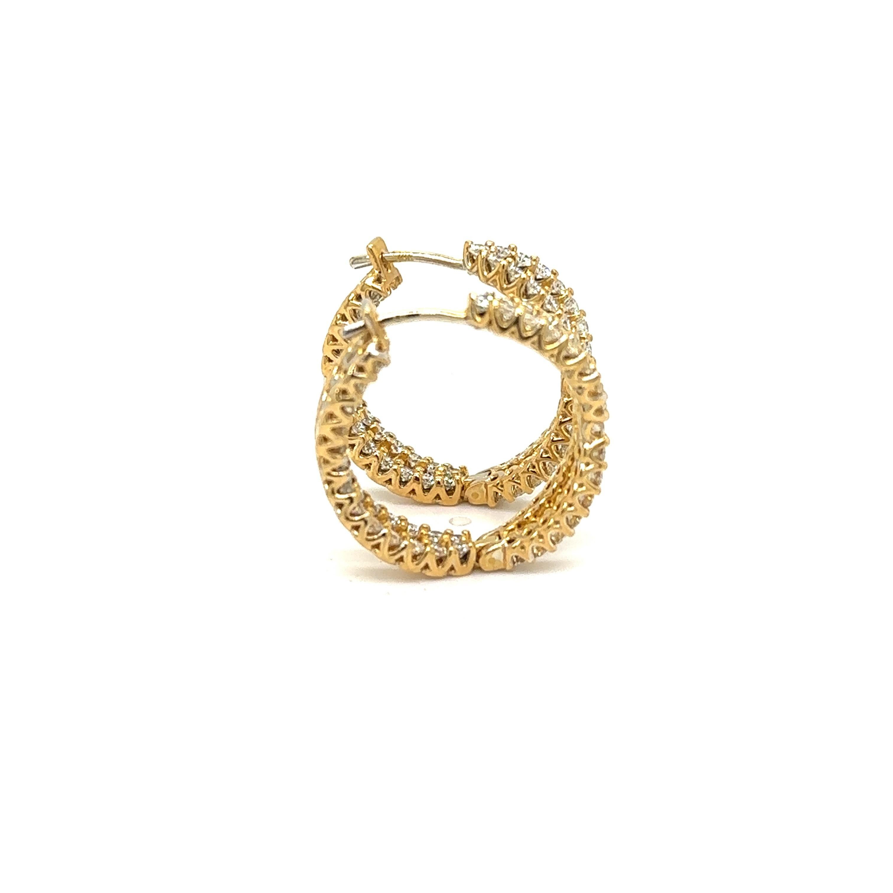 Women's RC100 - 18K Yellow Gold Hoop Earrings with Diamonds For Sale