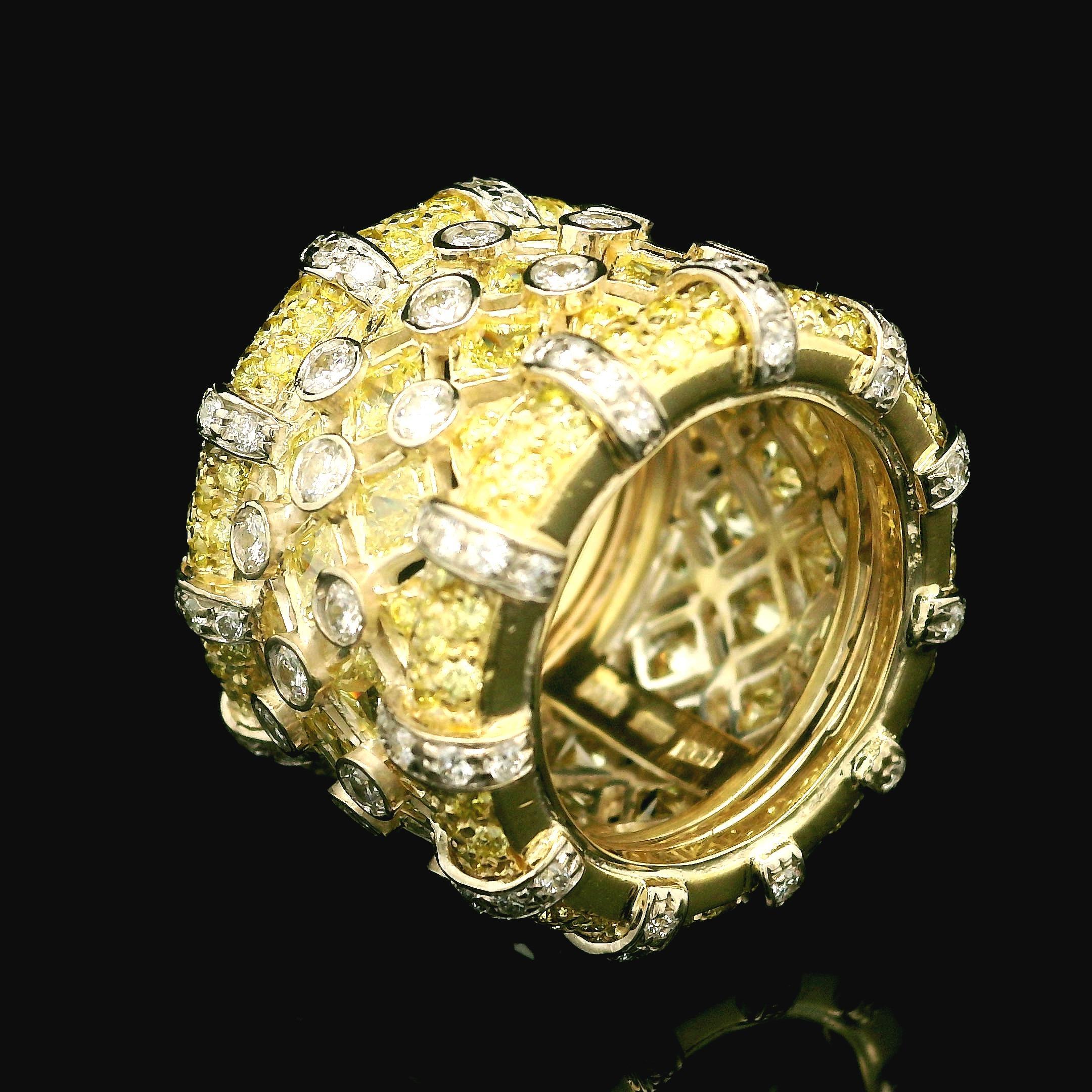 RCM 18k Two Tone Gold 6.5ctw Fancy Yellow & White Diamonds Wide Band Ring For Sale 1