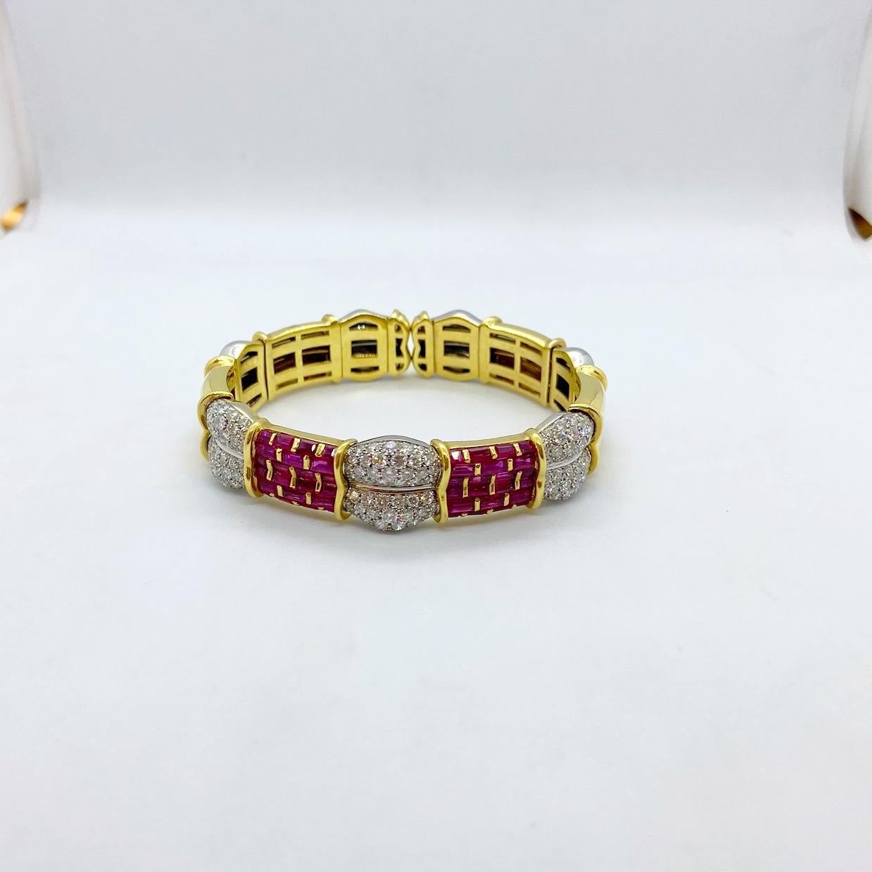 Moderne R.C.M. Bracelet en or jaune 18 carats avec rubis de 5,75 carats et diamants en vente