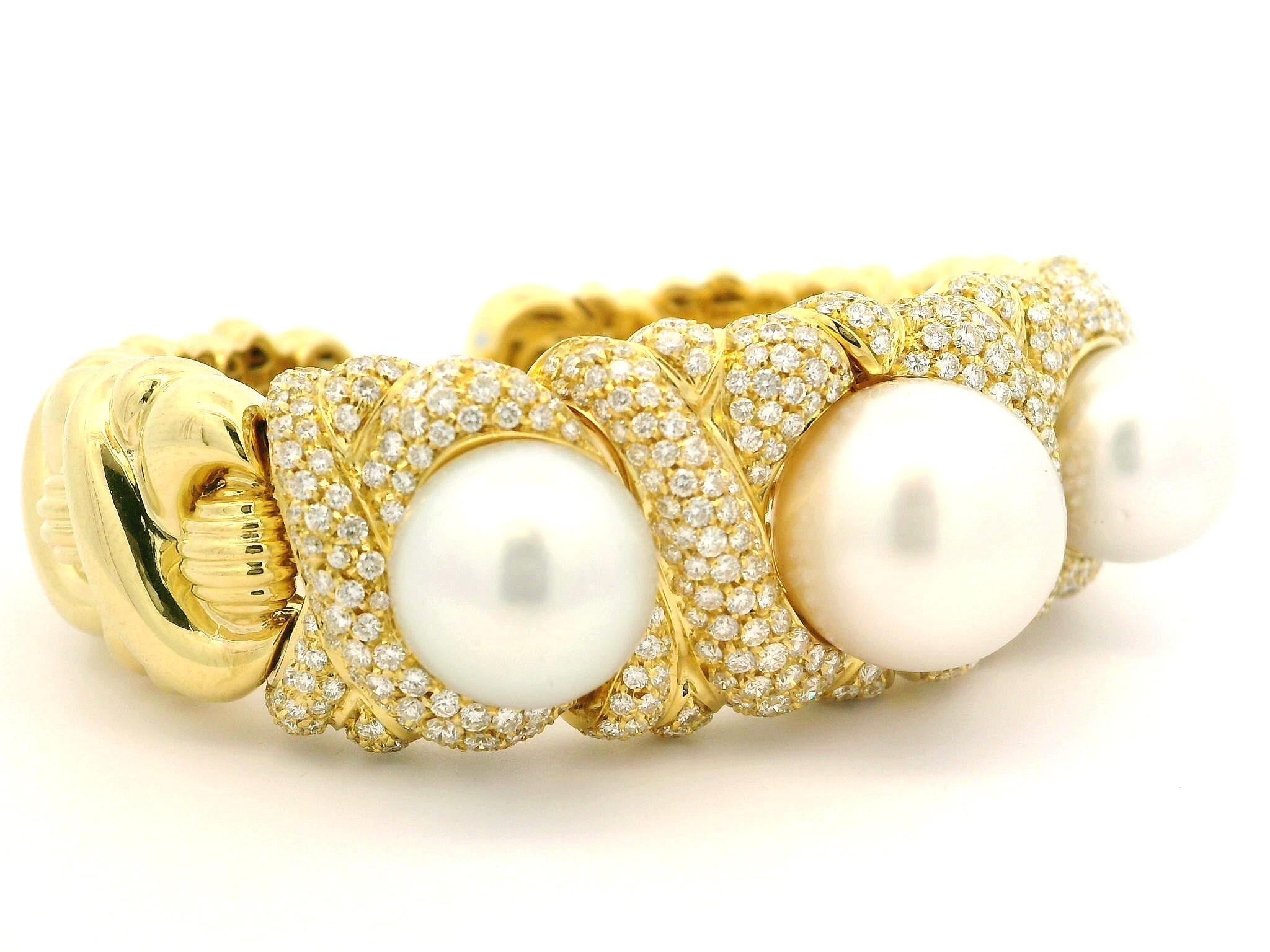 RCM Gioielli Pulsera Brazalete Flexible Oro 18k Diamante 5,4ctw 3 Perlas Mar del Sur en venta 9