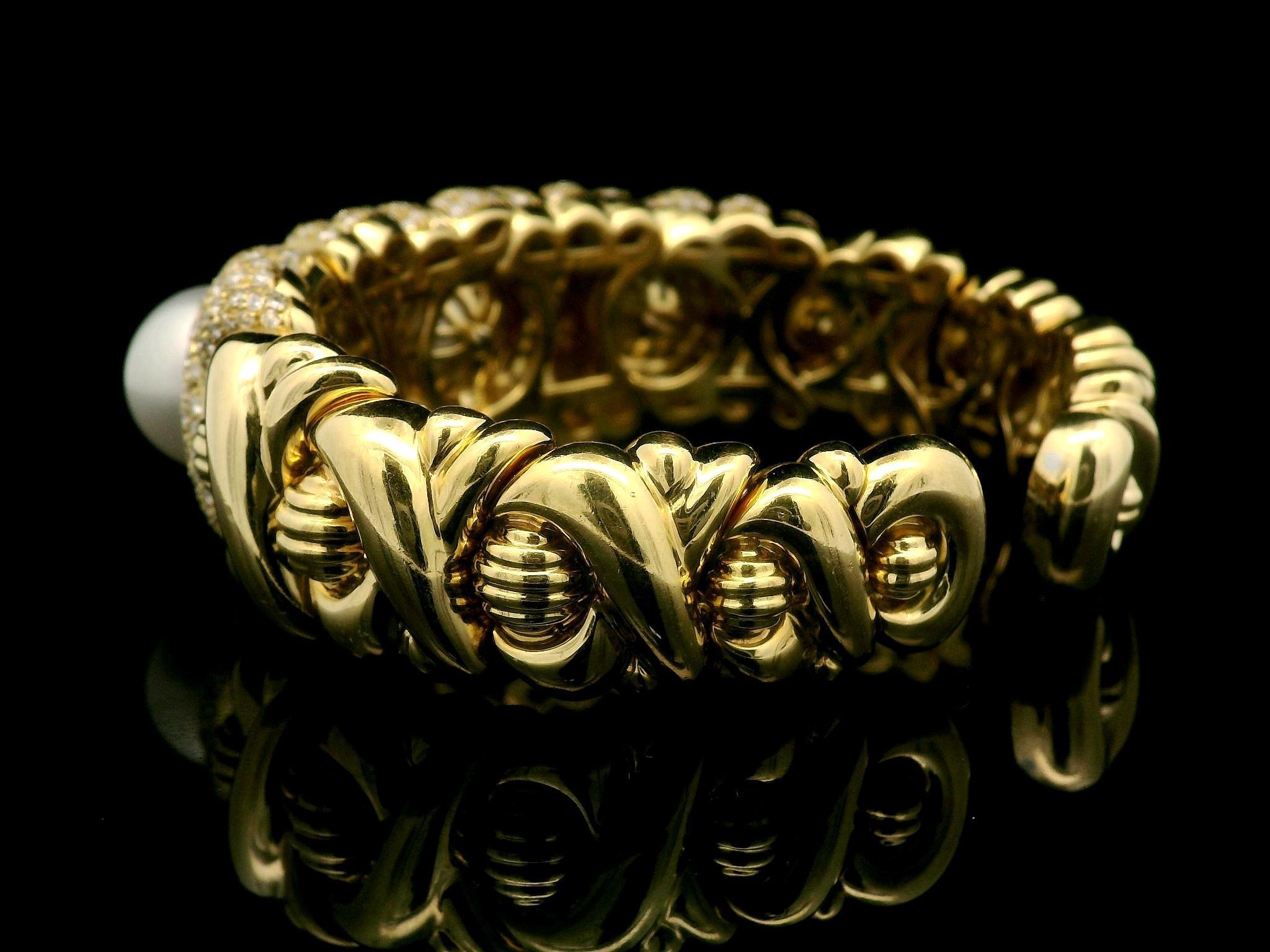 RCM Gioielli Pulsera Brazalete Flexible Oro 18k Diamante 5,4ctw 3 Perlas Mar del Sur en venta 1