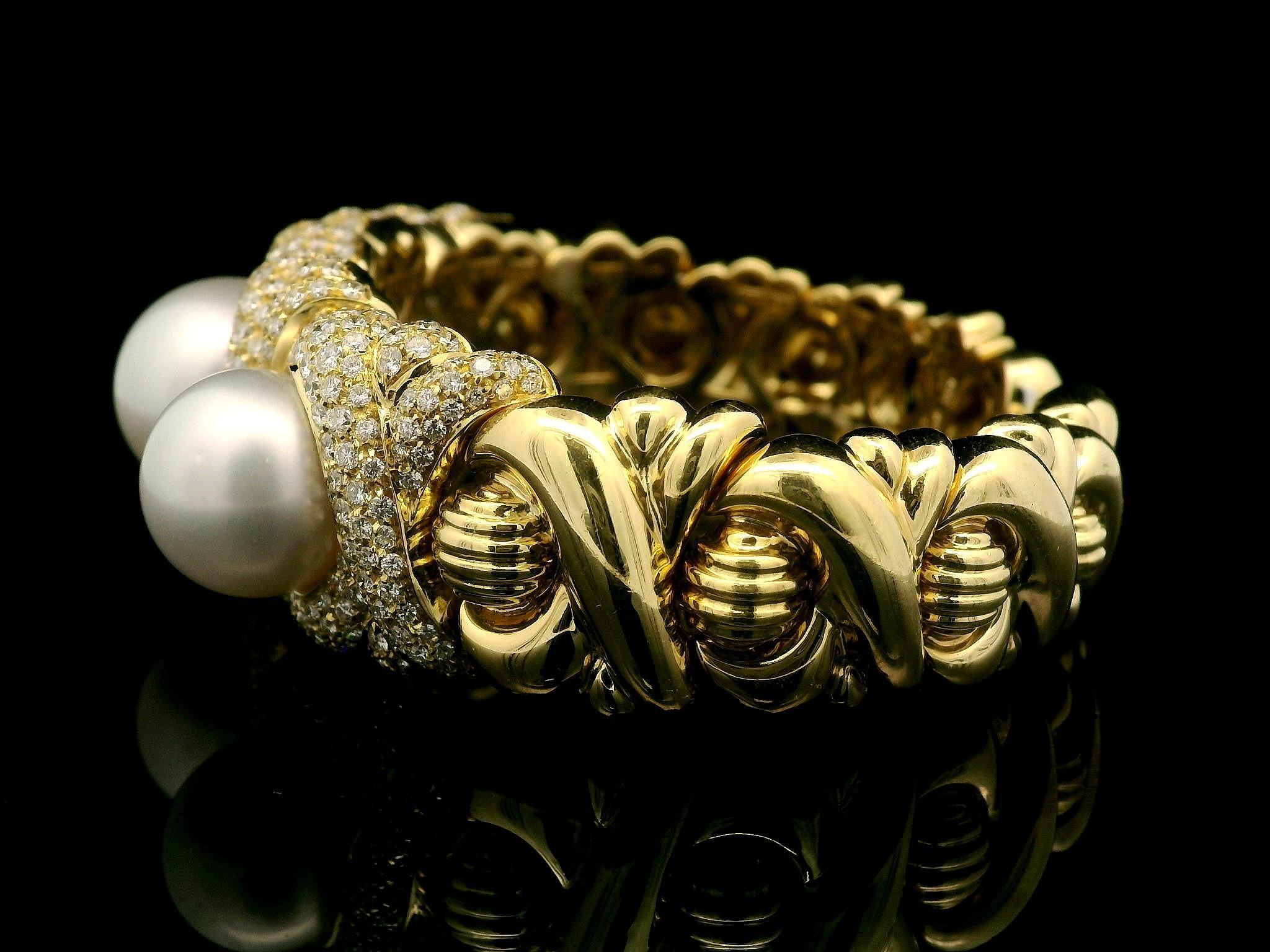 RCM Gioielli Pulsera Brazalete Flexible Oro 18k Diamante 5,4ctw 3 Perlas Mar del Sur en venta 2