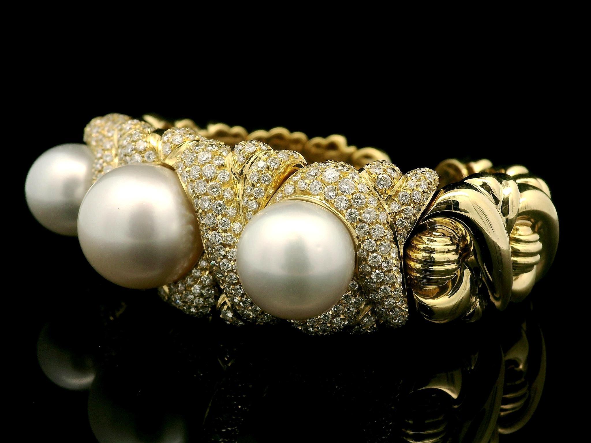 RCM Gioielli Pulsera Brazalete Flexible Oro 18k Diamante 5,4ctw 3 Perlas Mar del Sur en venta 3
