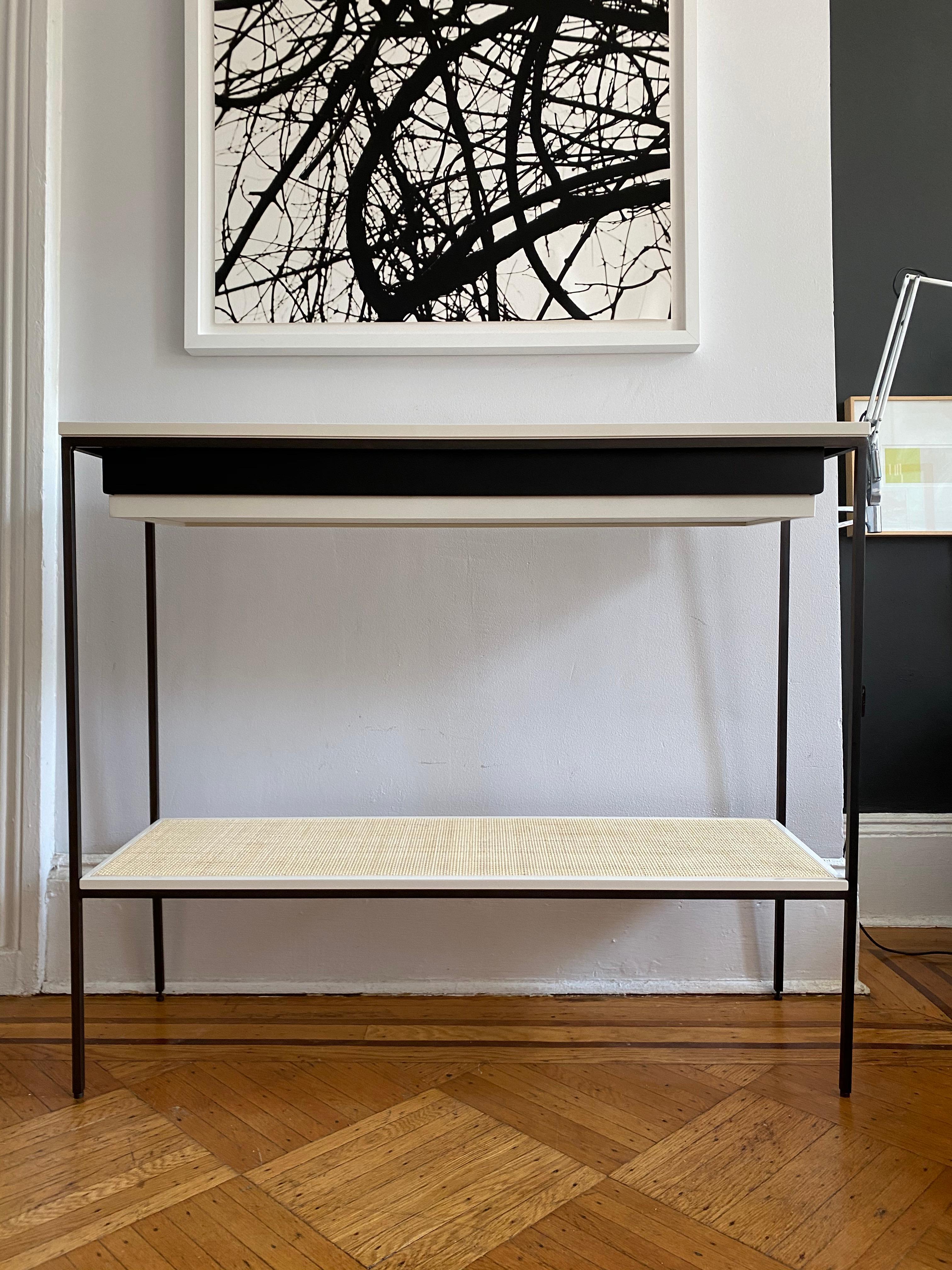 Re 378 Console Table In Good Condition For Sale In New York, NY