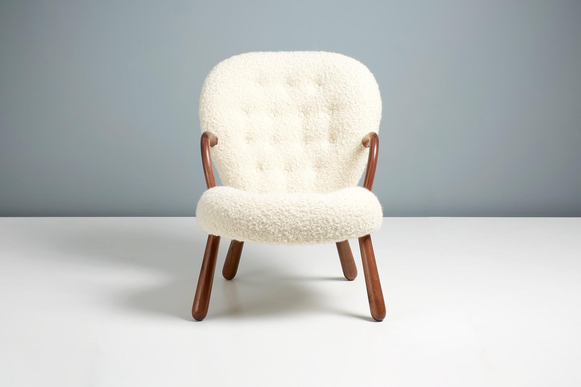 Official re-edition of the iconic clam chair by Arnold Madsen.

Dagmar in collaboration with the estate of Arnold Madsen is proud to re-launch the Clam Chair - one of the most cherished and sought after Scandinavian furniture designs of the 20th