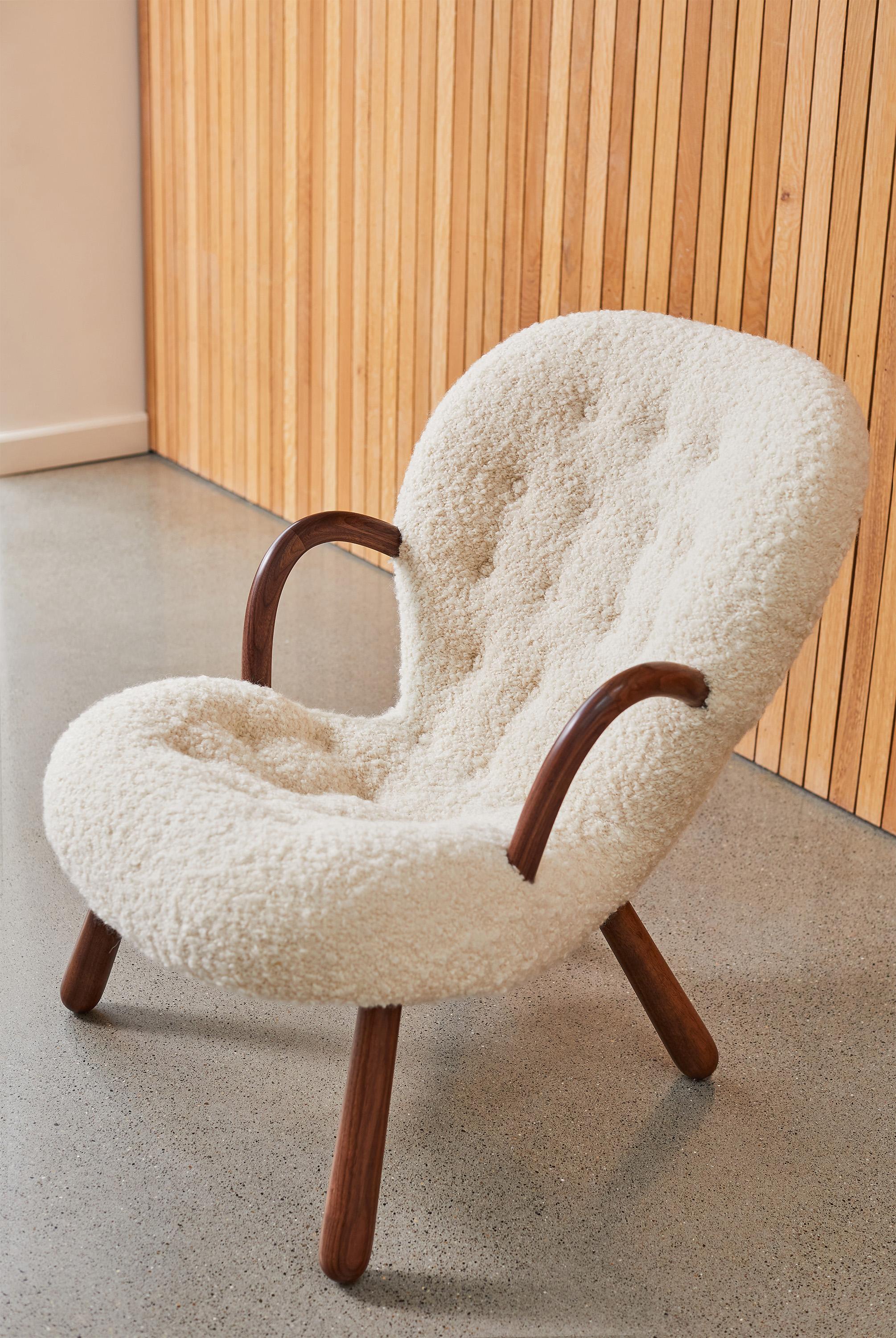 Clam Chair in Boucle Fabric by Arnold Madsen - New Edition For Sale 6