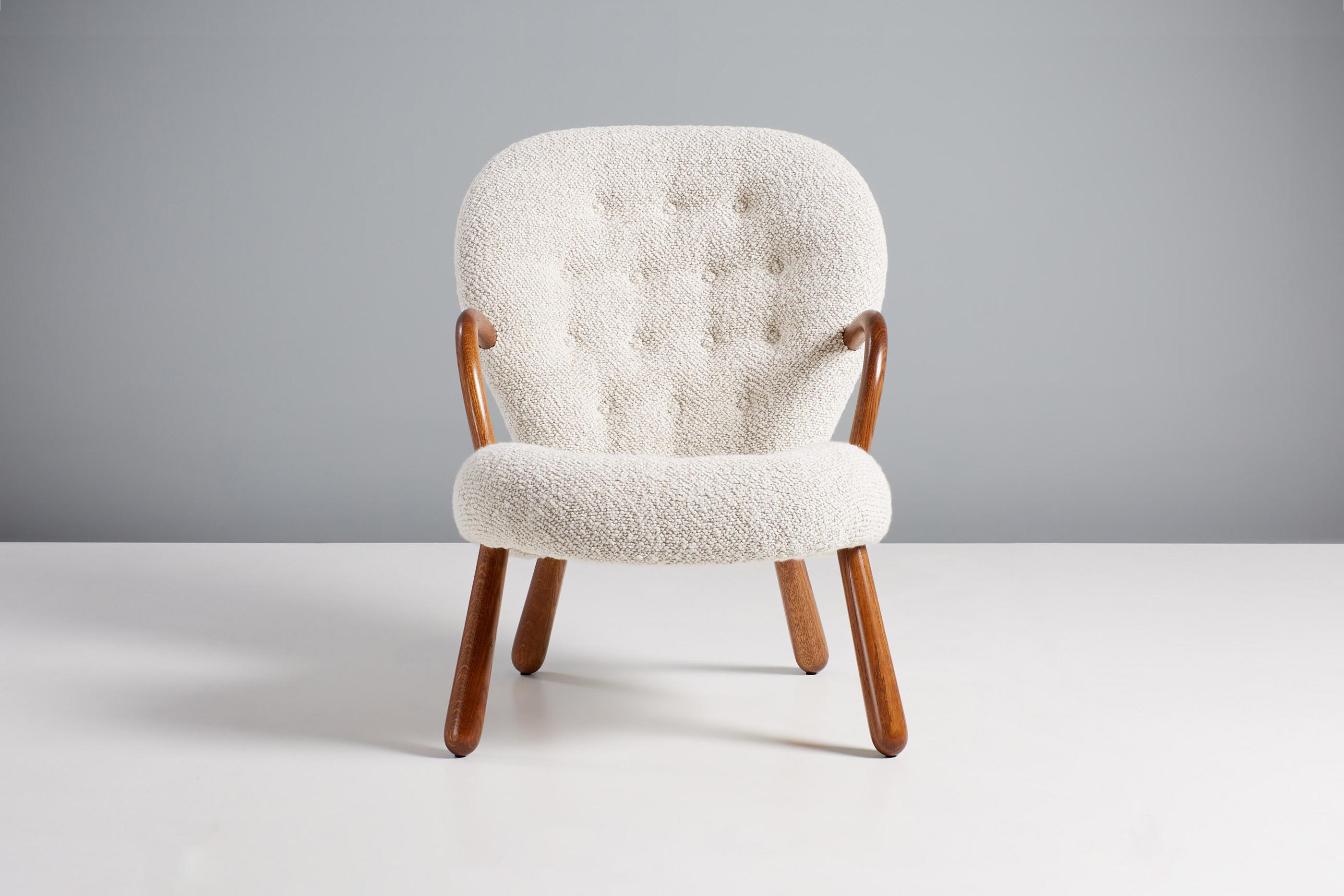 Official Re-Edition of the iconic clam chair by Arnold Madsen.

Dagmar in collaboration with the estate of Arnold Madsen is proud to re-launch the Clam Chair - one of the most cherished and sought after Scandinavian furniture designs of the 20th