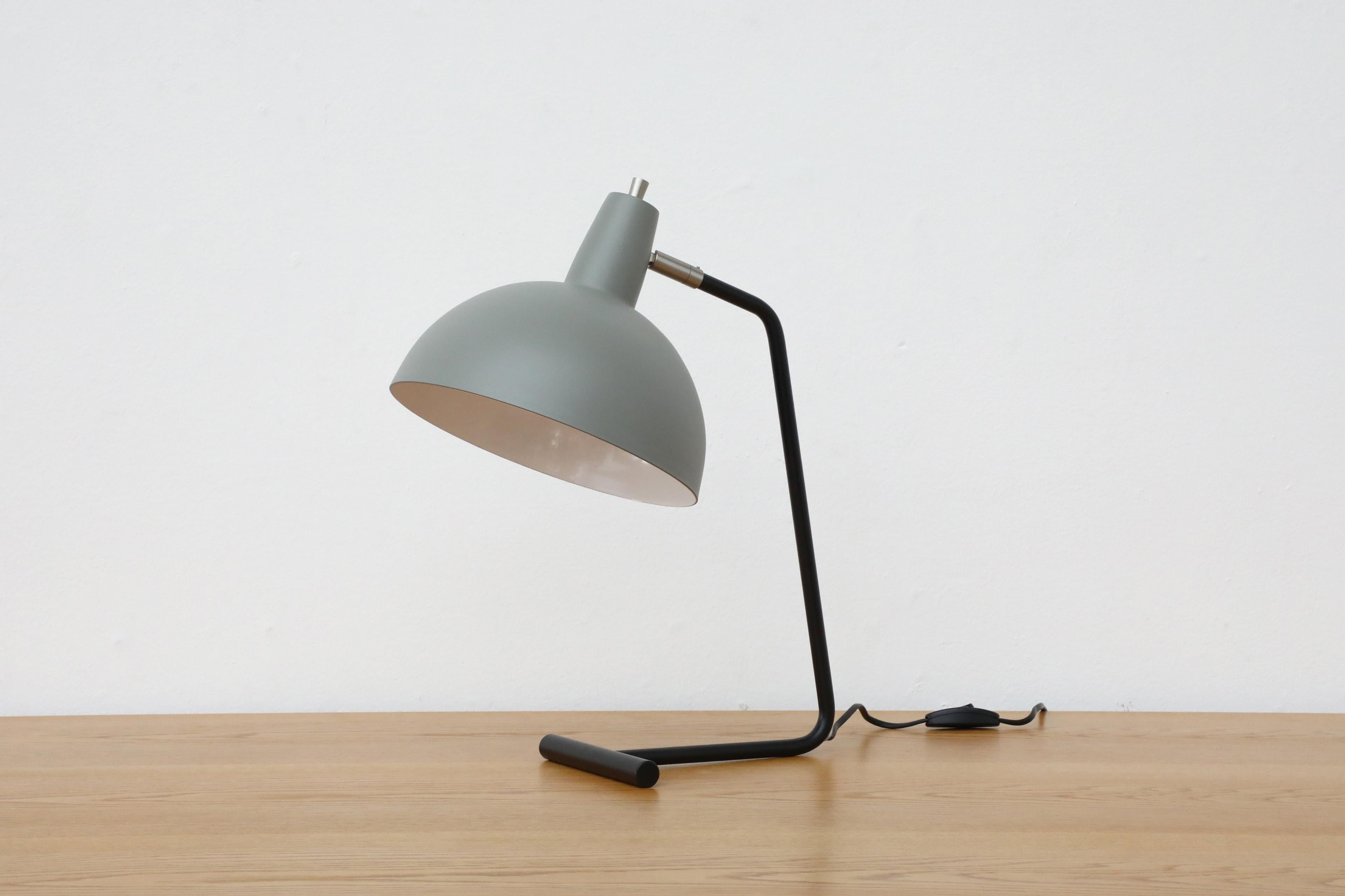 Re-issue Anvia No. 1501 'The Director' Table Lamp in Grey with Dome Shade In Good Condition For Sale In Los Angeles, CA