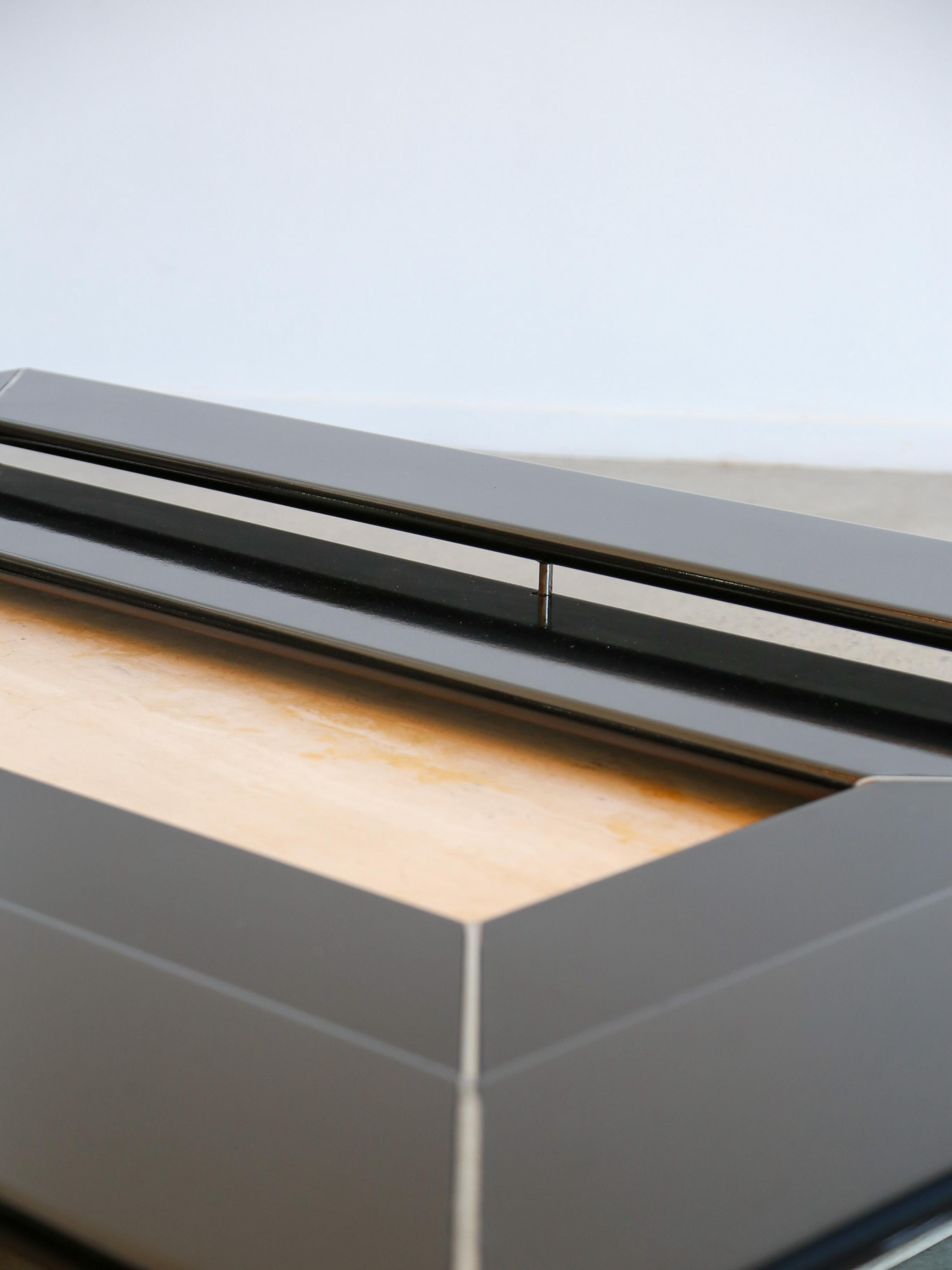Re Quadro Coffee Table by Paolo Piva in Travertine and Lacquered Timber For Sale 7