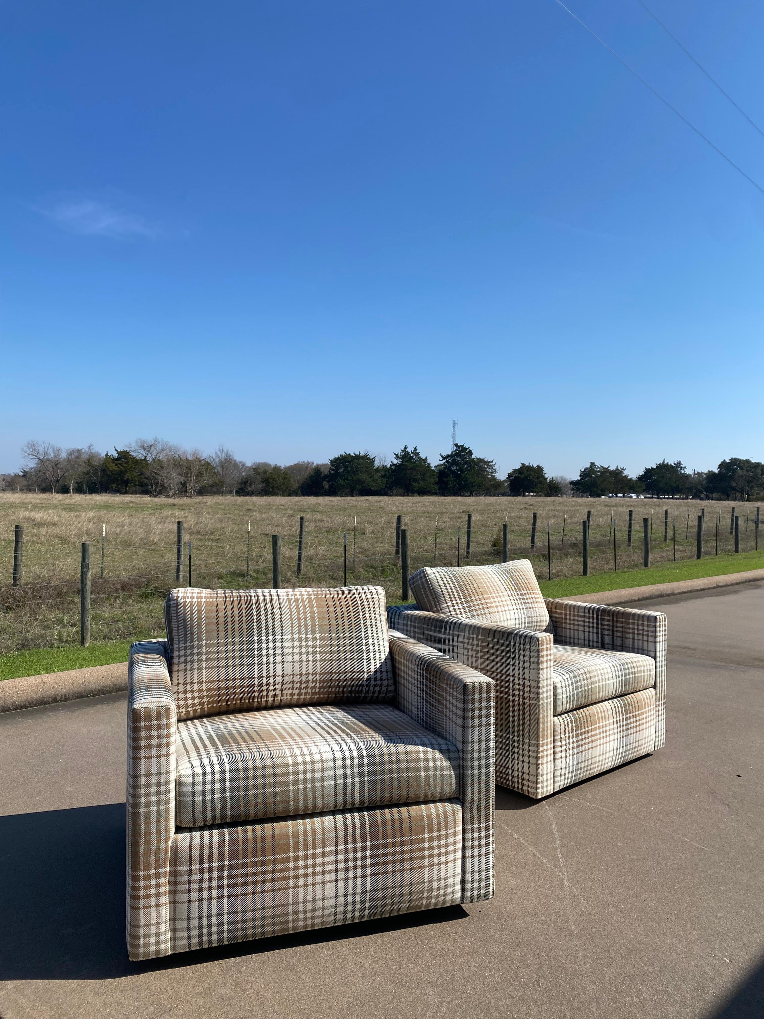 Newly upholstered cube lounge chairs designed by George Kasparian for Kasparians, Inc, El Monte, CA. Fabulous, oversized 