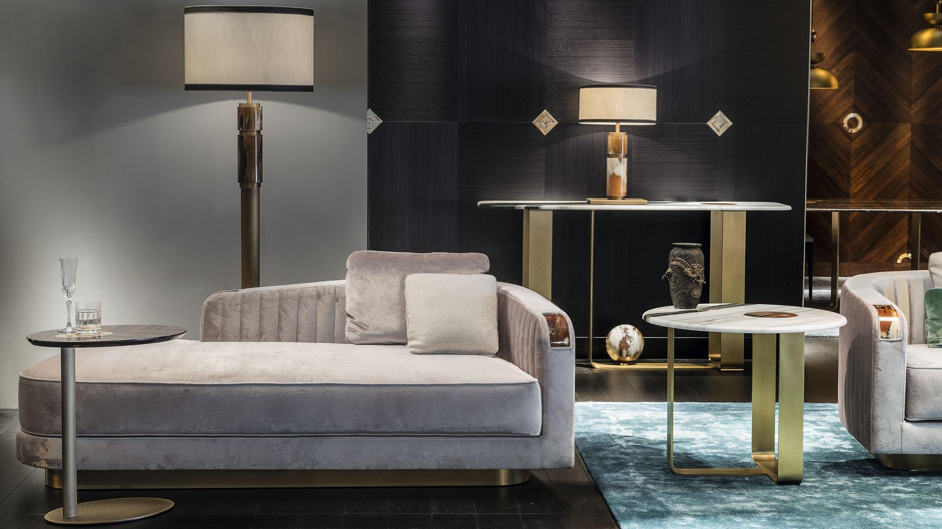 Rea Chaise Longue con braccioli in Corno Italiano, Mod. 7023DXA Siglo XXI y contemporáneo en venta