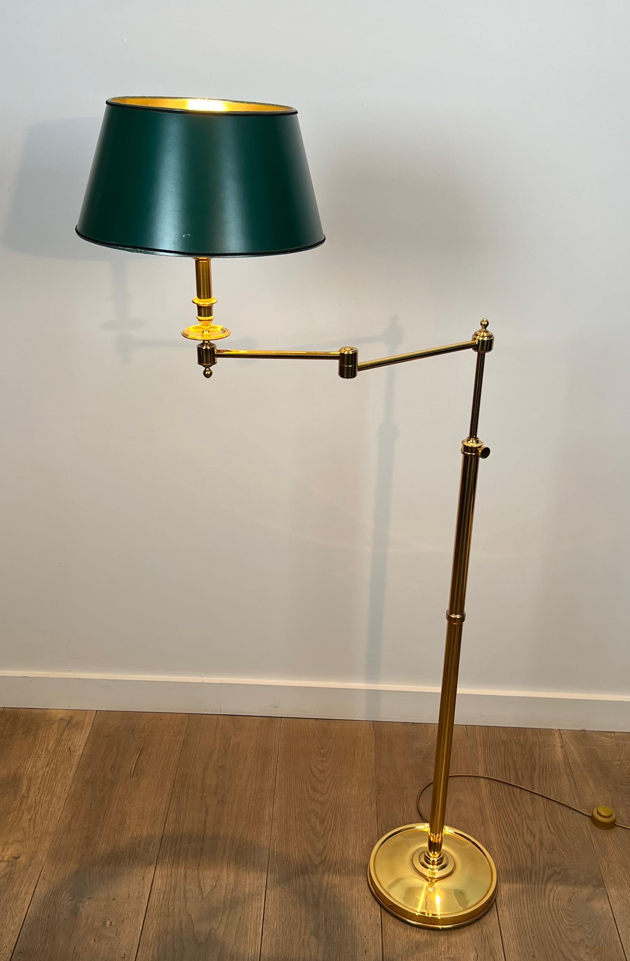 Reading Lamp with Removable Arm in Brass and Synthetic Green Painted Sheet Metal For Sale 5