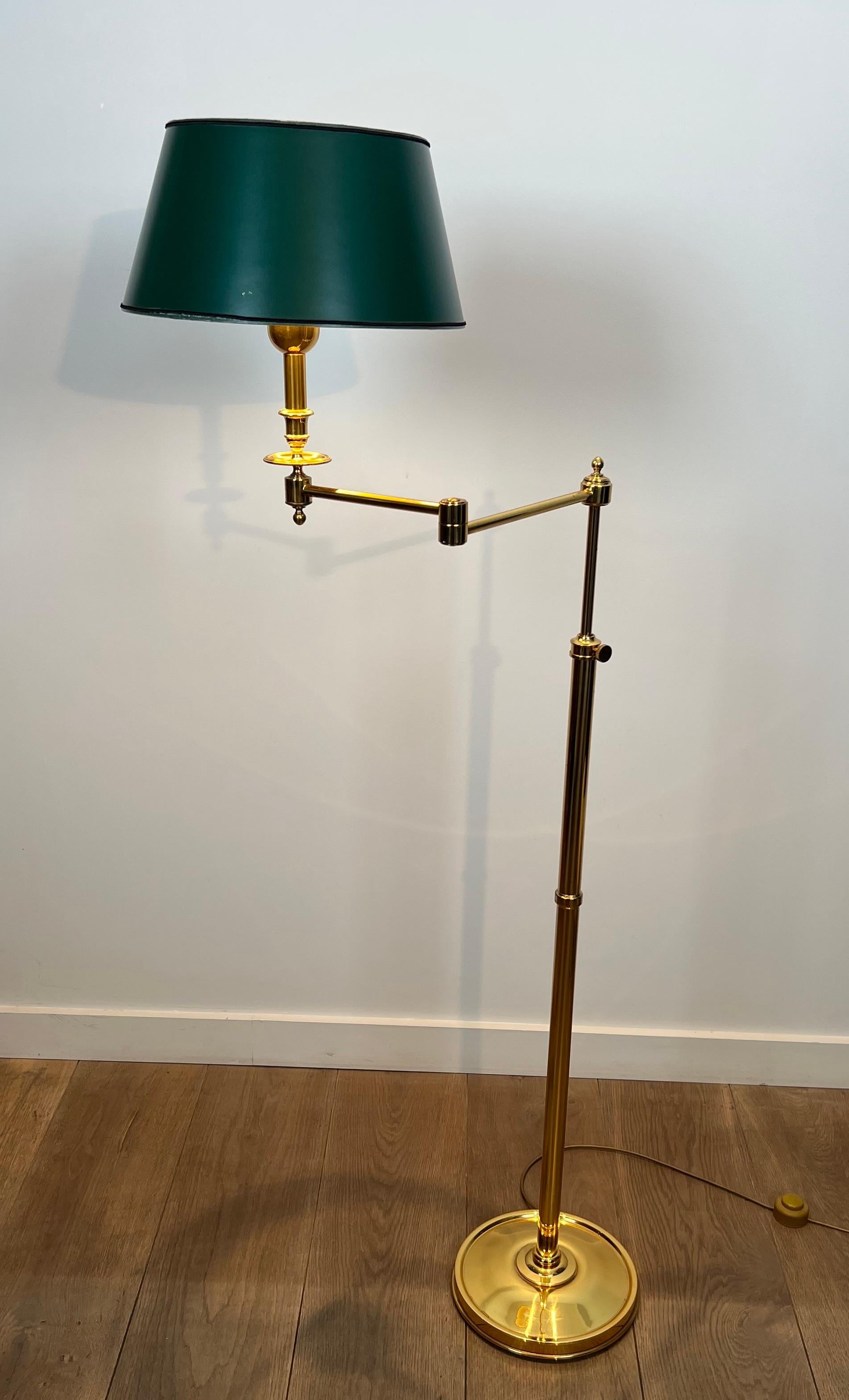 Reading Lamp with Removable Arm in Brass and Synthetic Green Painted Sheet Metal For Sale 7