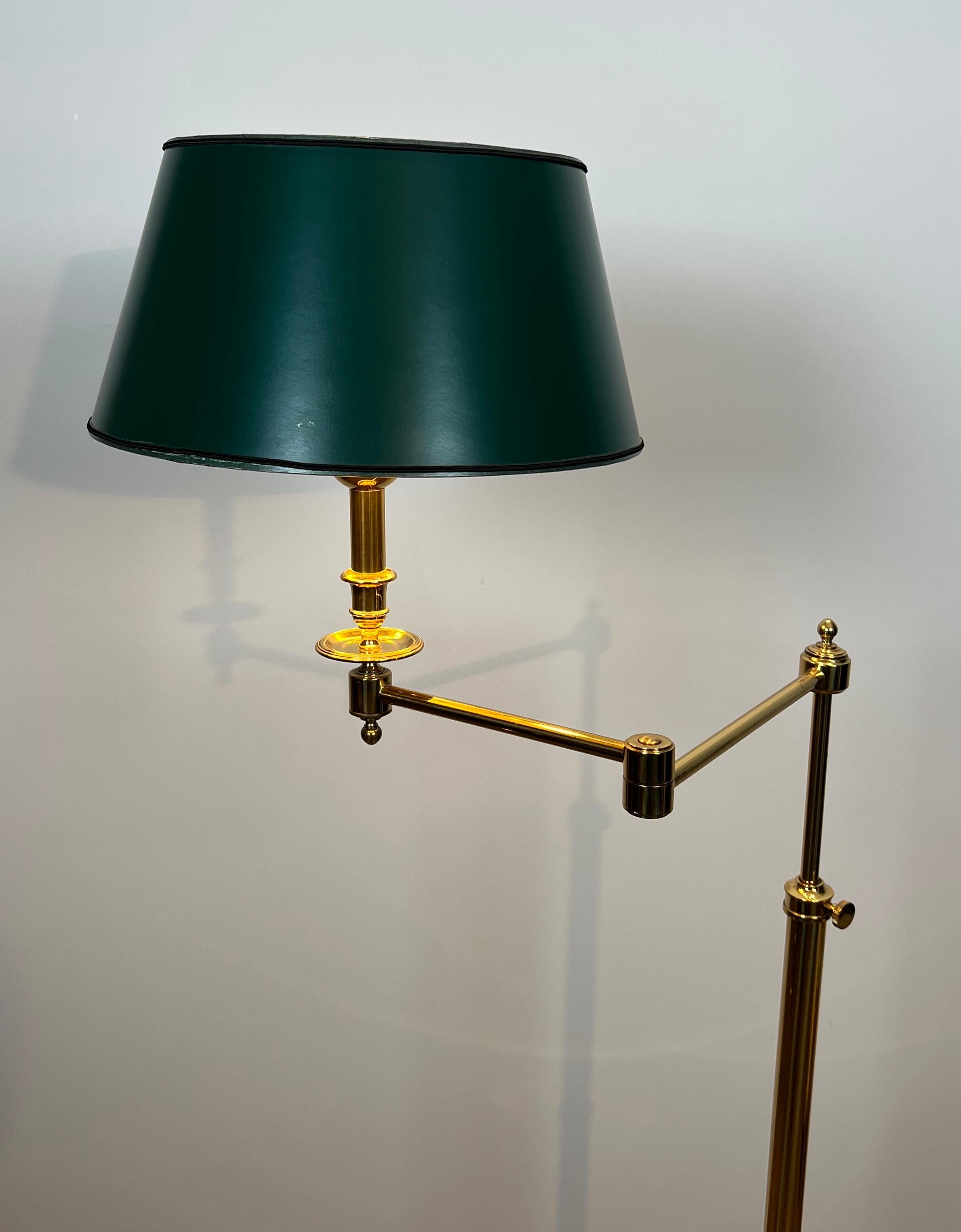 Reading Lamp with Removable Arm in Brass and Synthetic Green Painted Sheet Metal For Sale 8