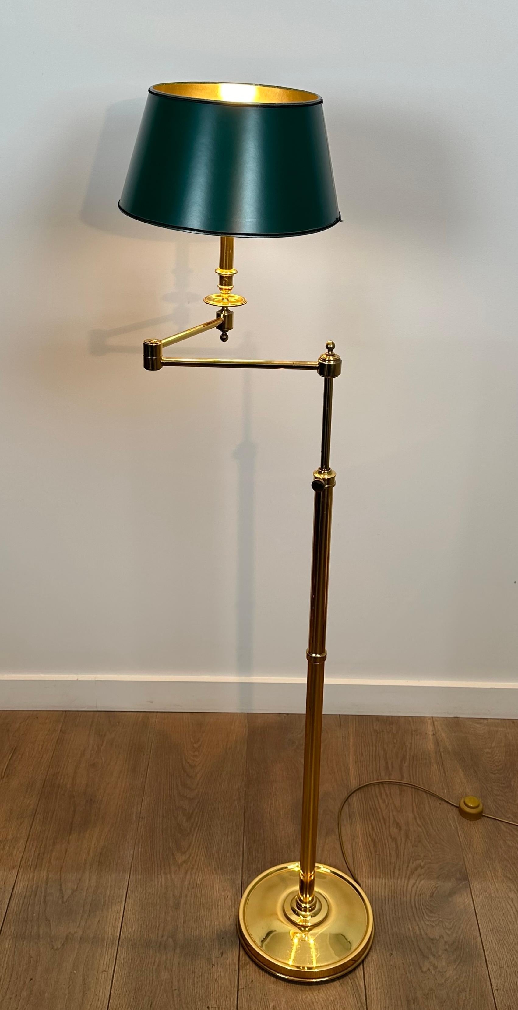 Reading Lamp with Removable Arm in Brass and Synthetic Green Painted Sheet Metal For Sale 10