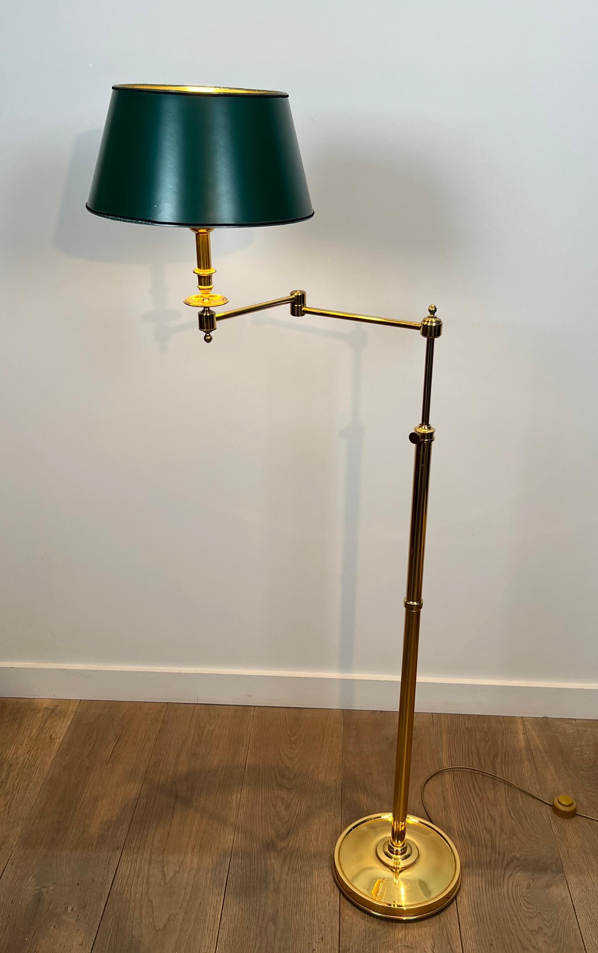 Reading Lamp with Removable Arm in Brass and Synthetic Green Painted Sheet Metal For Sale 13