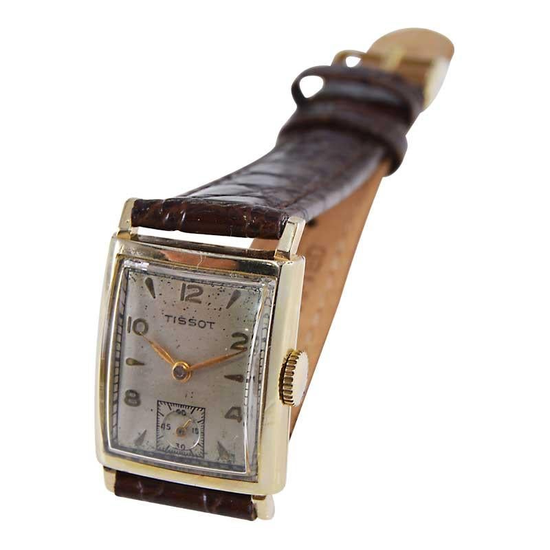 Montre Tank Art Déco Tissot remplie d'or avec cadran d'origine, années 1940 en vente 1