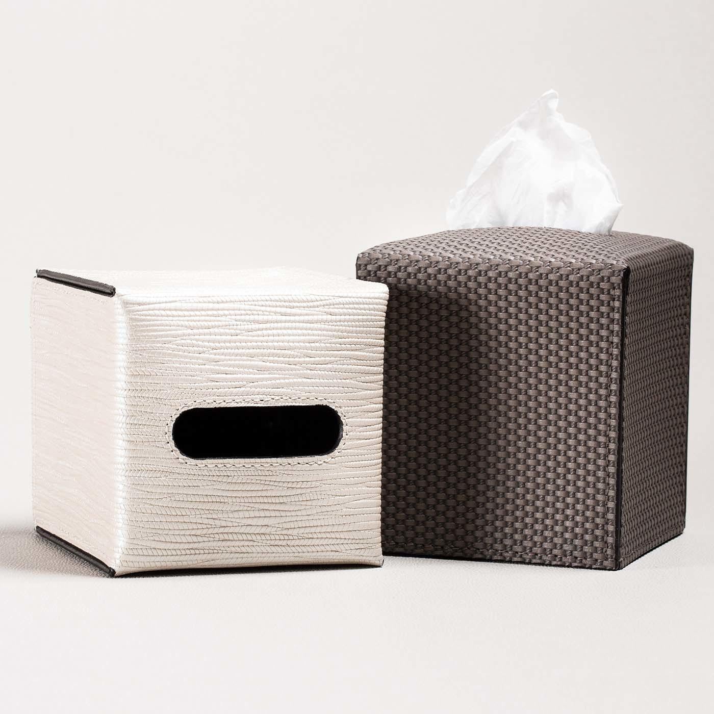 Italian READY TISSUE HOLDER WITH BOTTOM LEATHER FLAPS by Giobagnara For Sale