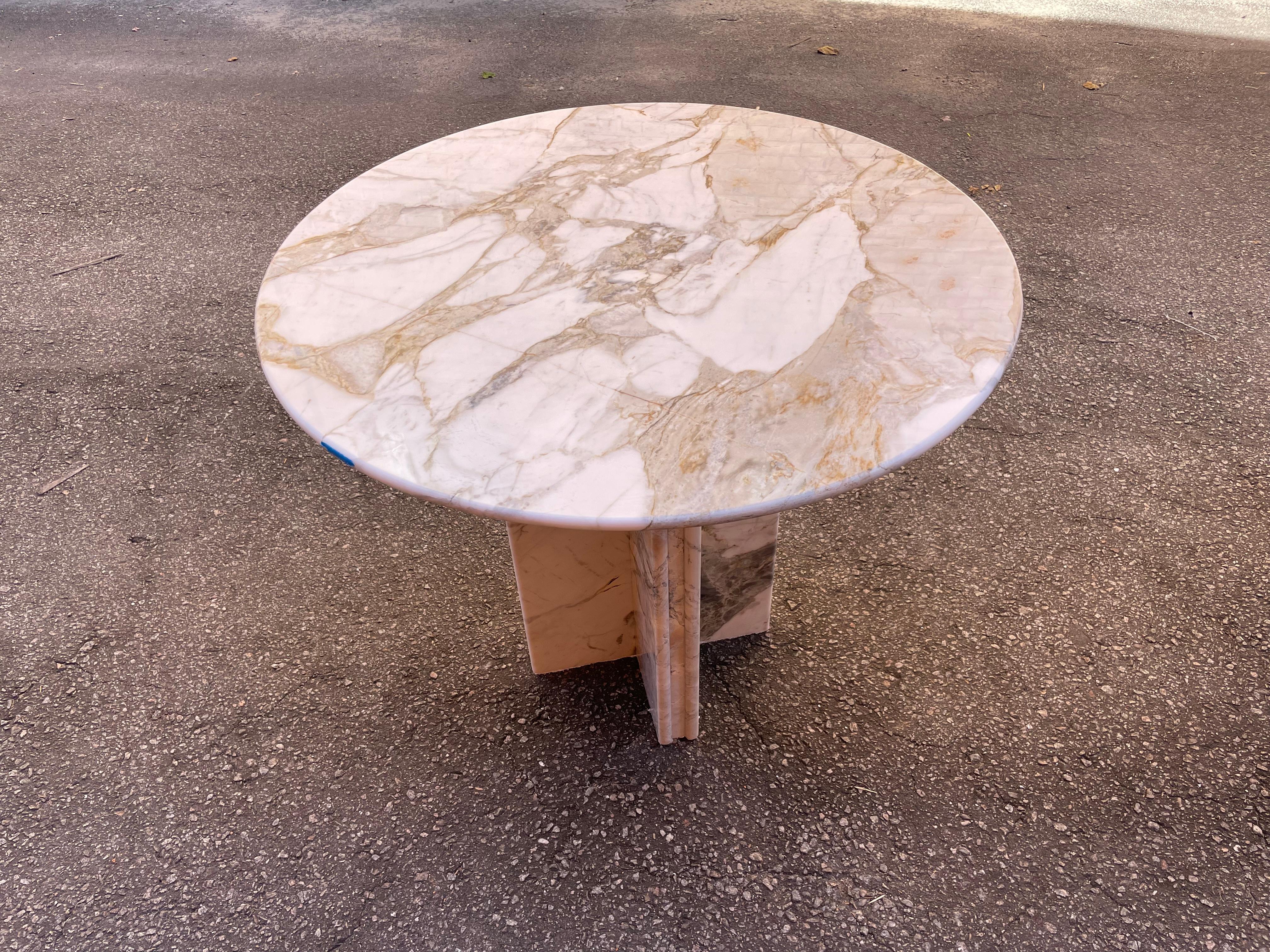 Mid-Century Modern Ready to Ship Calacatta Gold Solid Italian Marble Center Breakfast Game Table For Sale