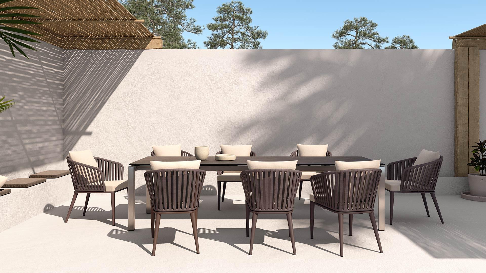 Set da pranzo per esterni pronto per la spedizione: 8 sedie in corda e tavolo da pranzo in teak In condizioni Nuovo in vendita a NEW YORK, NY