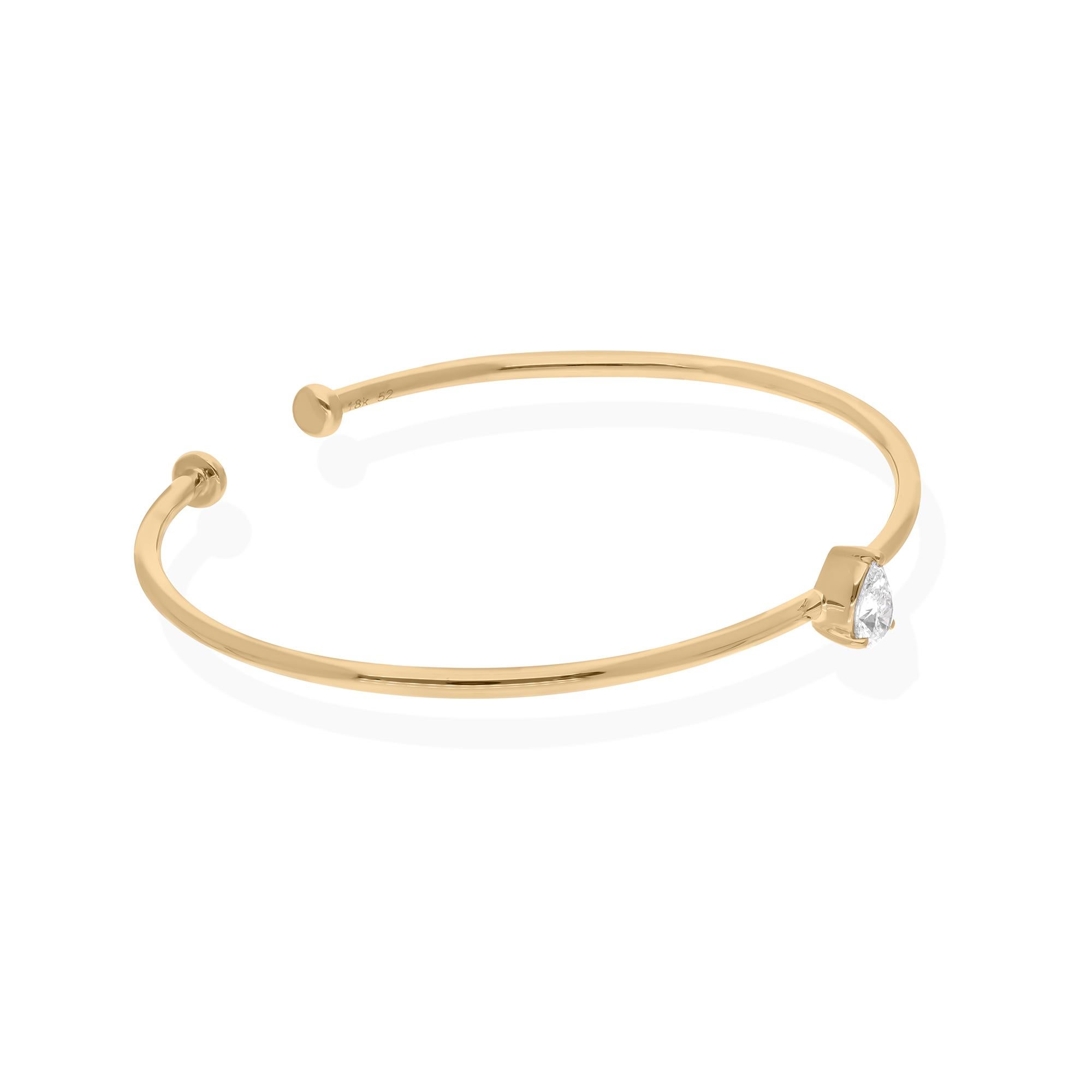 Fabriqué en or 18 carats, ce bracelet exquis est serti de 0,39 carats de diamants étincelants.

Suivez la vitrine de Spectrum Jewels pour découvrir la dernière collection et les pièces exclusives. Spectrum Jewels est fièrement classé parmi les