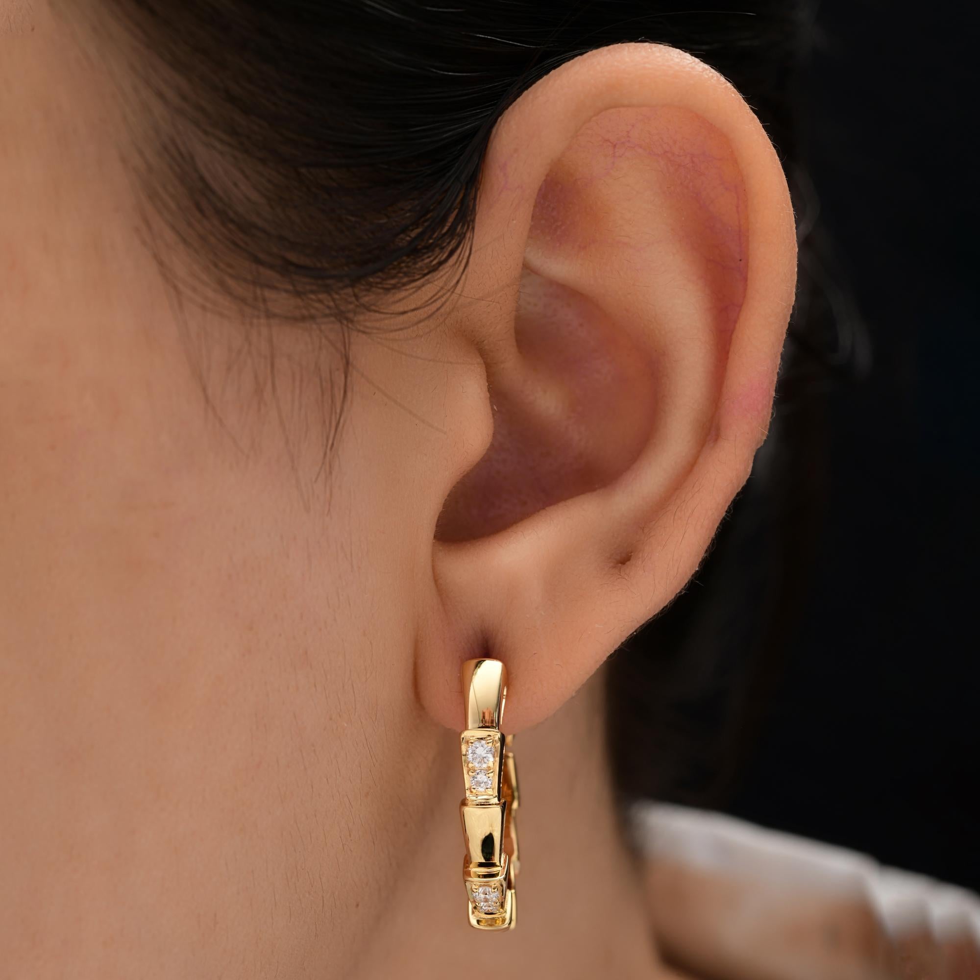 Véritable 0.47 Carat SI Clarity HI Color Diamond Hoop Earrings 18 Karat Yellow Gold en vente 1