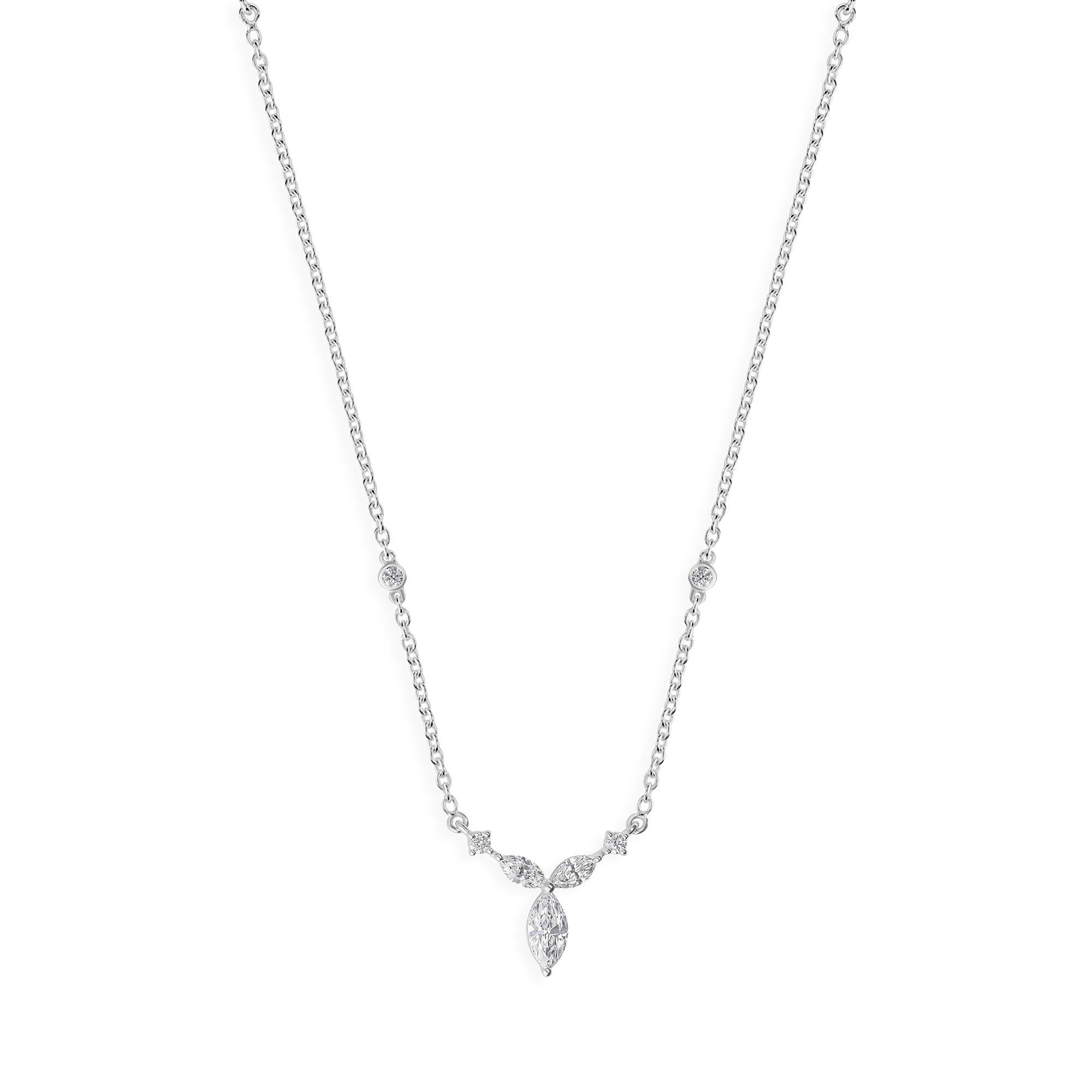 Realizzata in oro a 18 carati, questa collana è impreziosita da 0,58 carati di diamanti scintillanti.

Segui la vetrina di Spectrum Jewels per vedere le ultime collezioni e i pezzi esclusivi. Spectrum Jewels è orgoglioso di essere considerato un Top