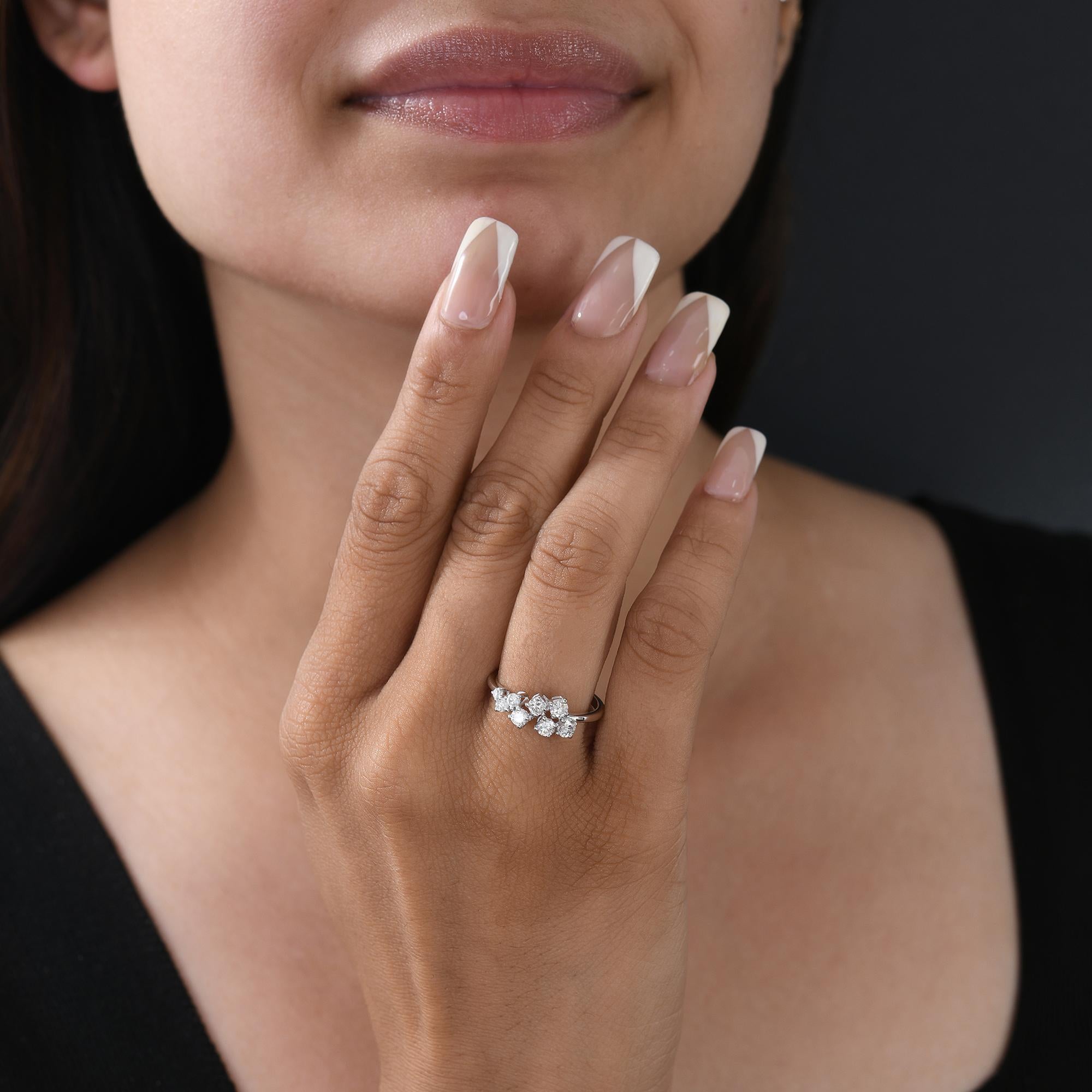 Im Angebot: Echte 0,65 Karat SI/H Diamant-Ohrringe 9 Karat Weißgold Feiner handgefertigter Schmuck () 5