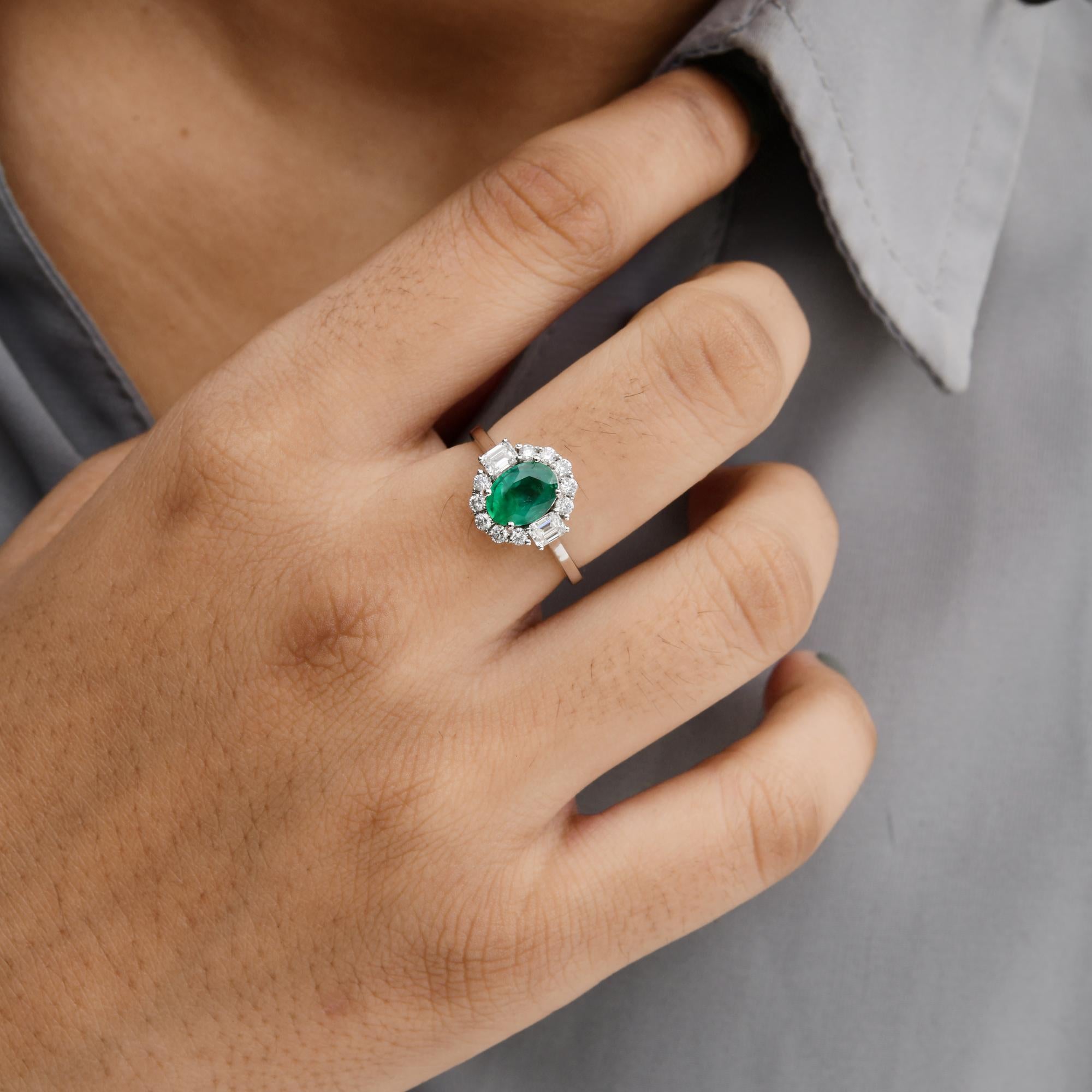 Echter 0,76 Karat sambischer Smaragd Ring 0,44 Karat SI/H Diamant 14 Karat Weißgold Damen im Angebot