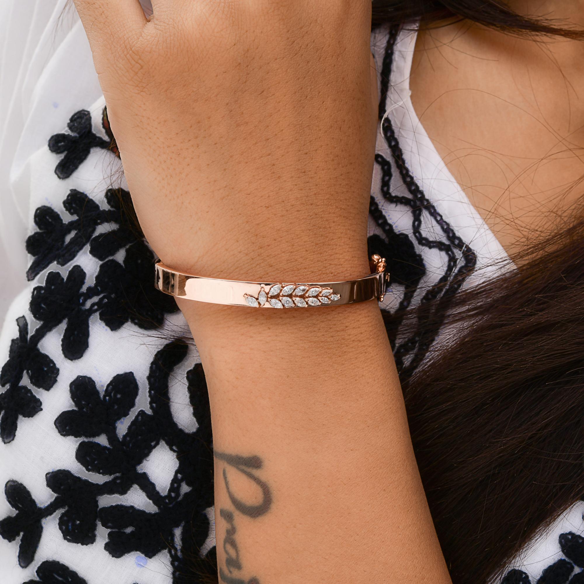 Real 0.8 Carat SI/H Marquise Brilliant Cut Diamond Bangle Bracelet en or rose 18k en vente 1