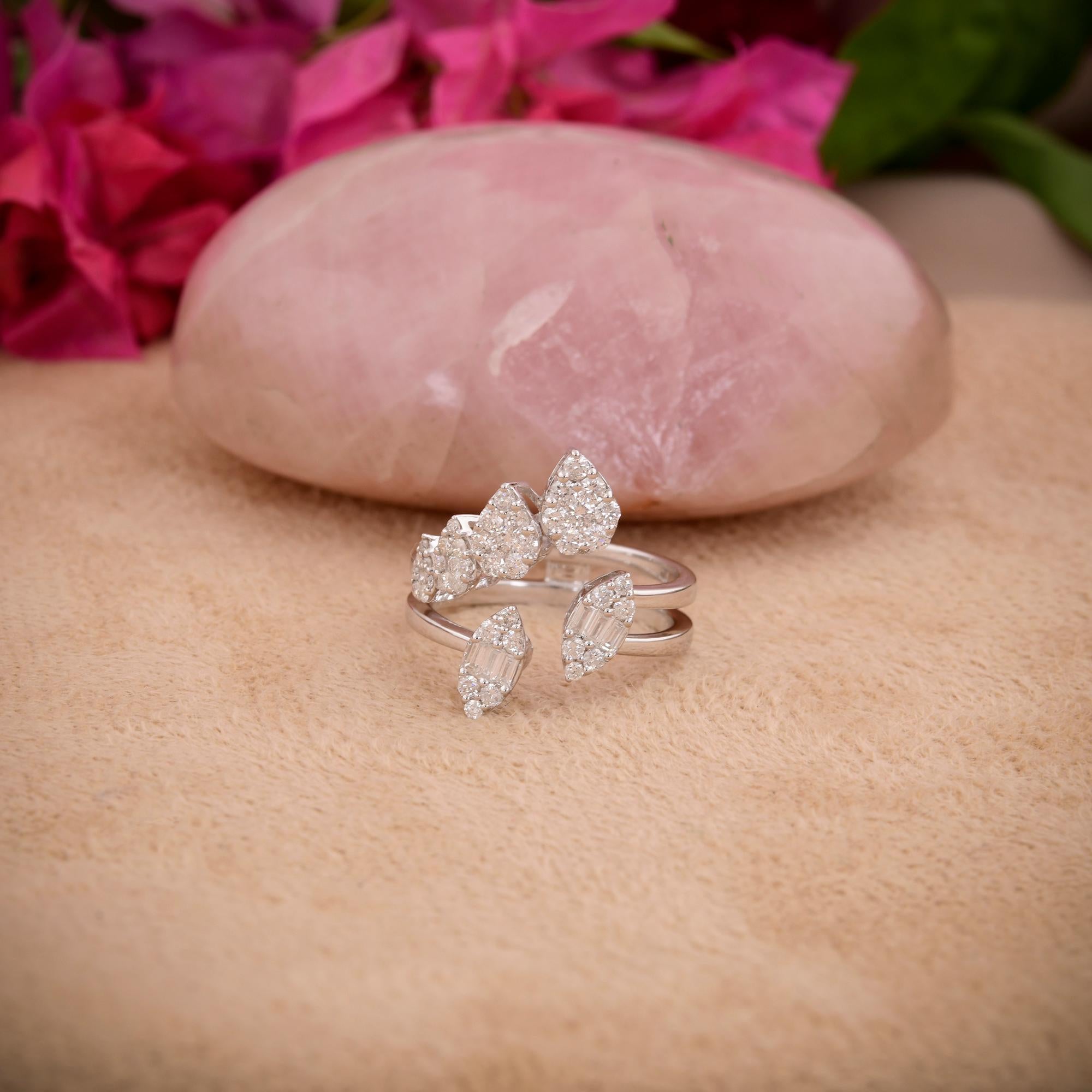 in vendita:  Anello aperto con diamante tondo e baguette in oro bianco 18K per matrimonio e fidanzamento 0,82 carati 3