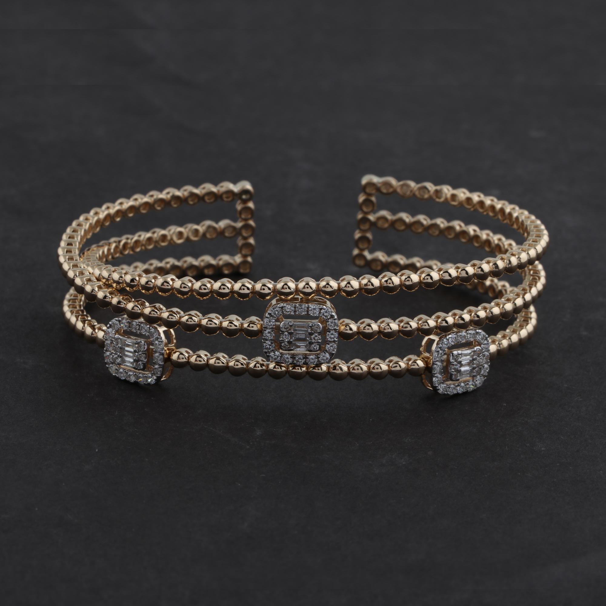 Modern Real 0.85 Carat SI/HI Baguette Diamond Cuff Bangle Bracelet 18 Karat Yellow Gold For Sale
