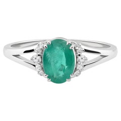 Real 0.86 Carat Zambian Emerald 0.06 Carat SI/H Diamond Ring 9 Karat White Gold