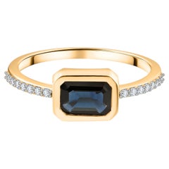 Real 0.90 Carat Blue Sapphire 0.12 Carat SI/H Diamond Ring 14 Karat Yellow Gold