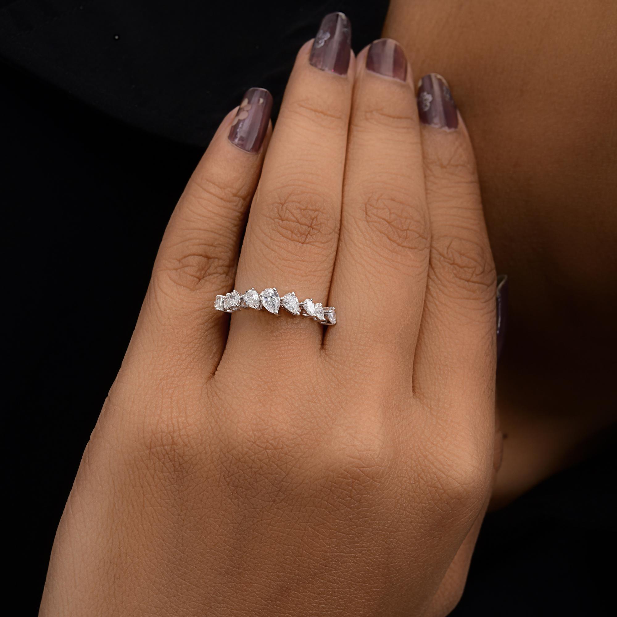 Real 0.90 Carat SI/H Pear Brilliant Cut Diamond Ring 18 Karat White Gold Jewelry Neuf - En vente à Diera, Dubai