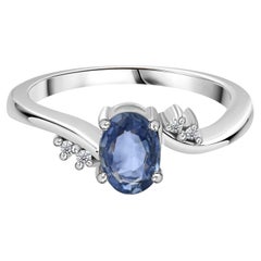 Zafiro azul real de 0,91 quilates Anillo de diamantes SI/H de 0,05 quilates Oro blanco de 14 quilates