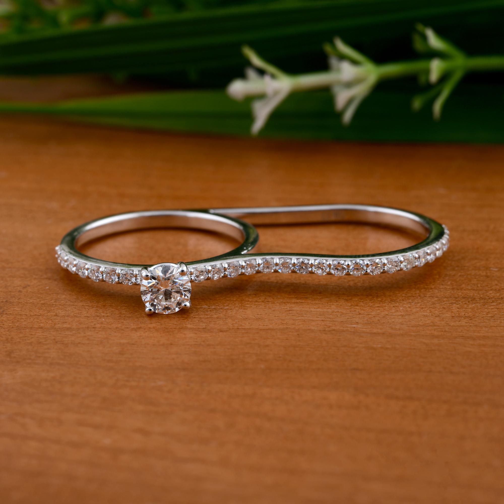 Real 0.91 Carat SI/H Round Brilliant Cut Diamond Double Band Ring 14k White Gold In New Condition For Sale In Diera, Dubai